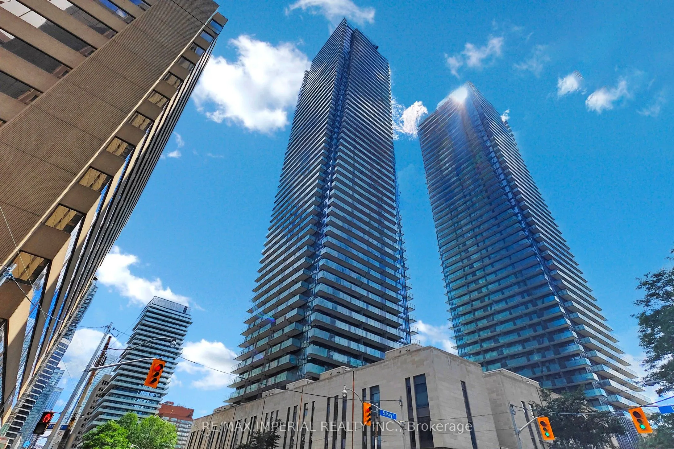 1080 Bay Street, #3208