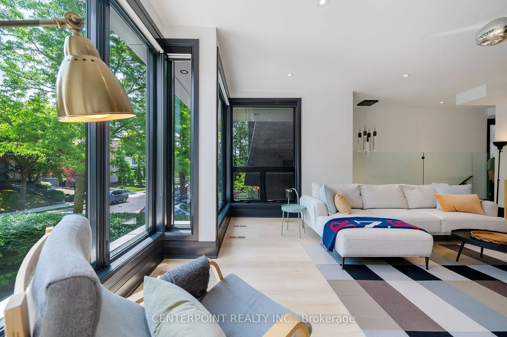 30 Gilgorm Road