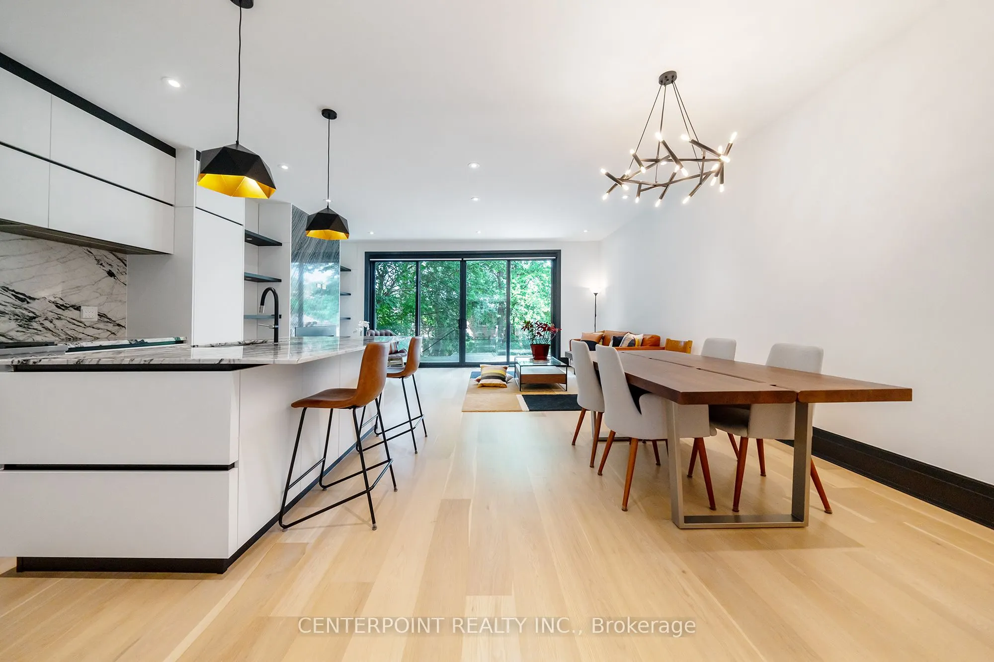30 Gilgorm Road