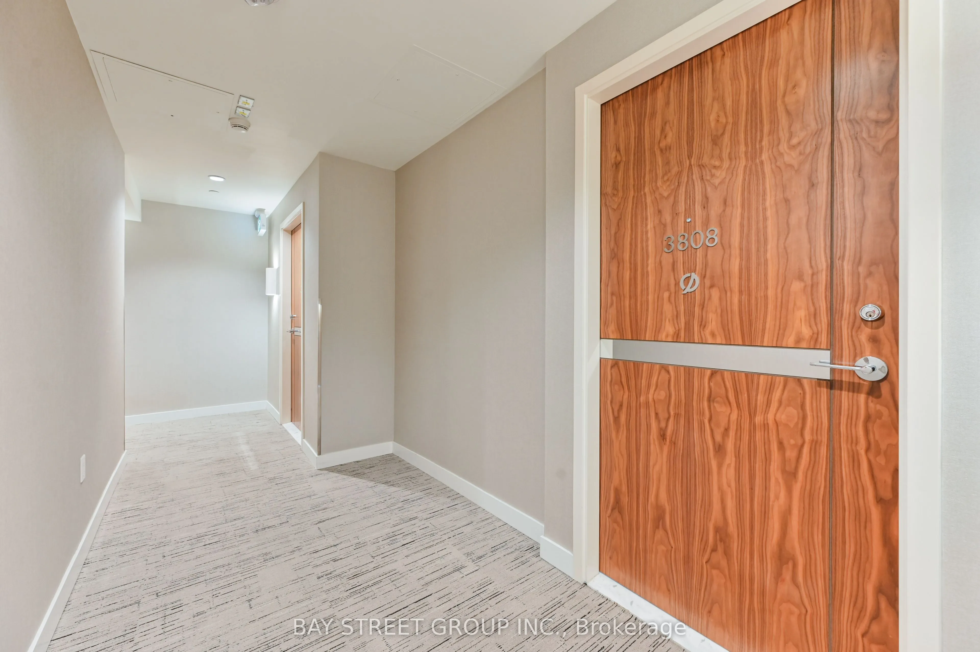 85 McMahon Drive, #Ph3808