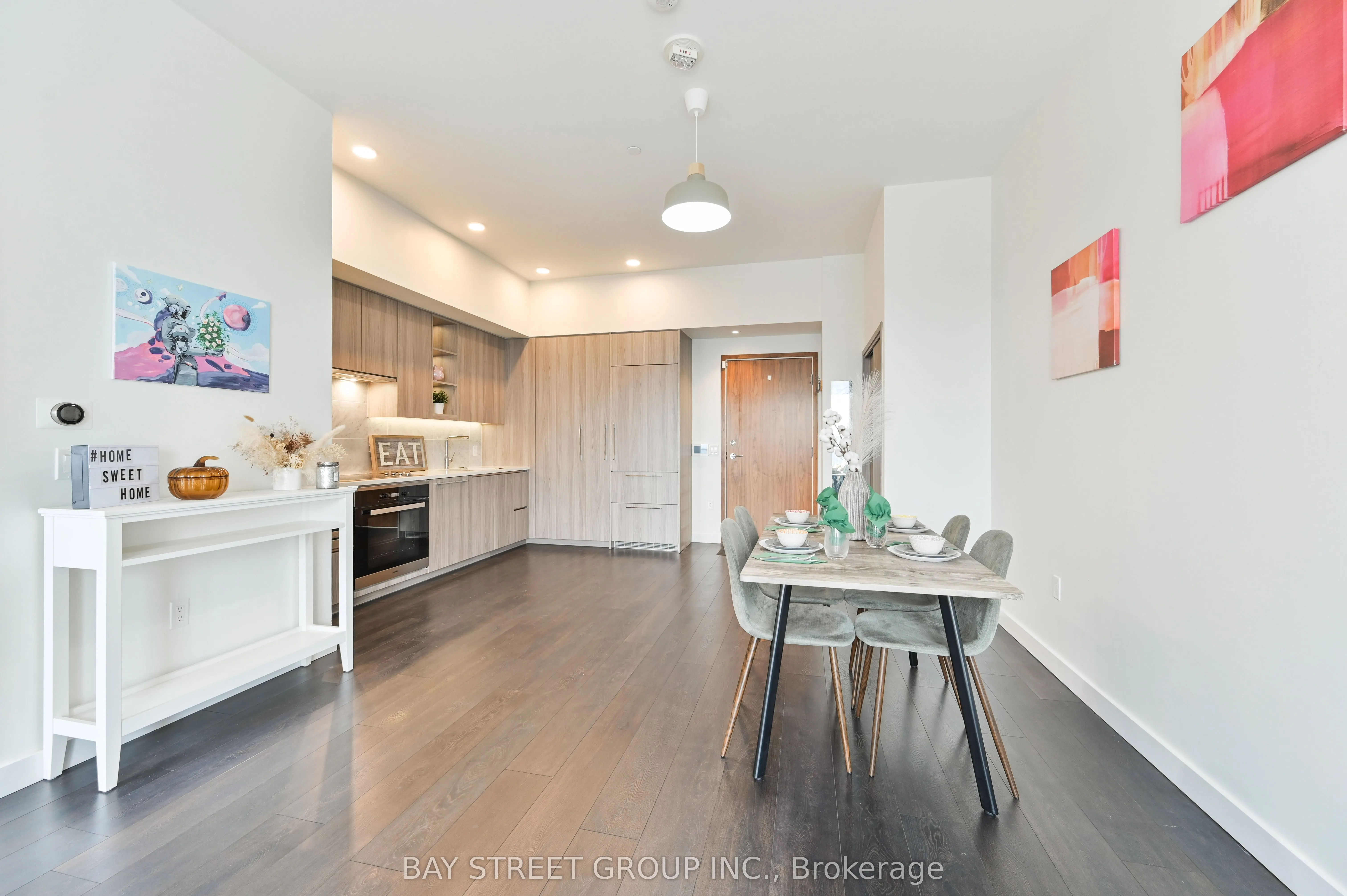 85 McMahon Drive, #Ph3808