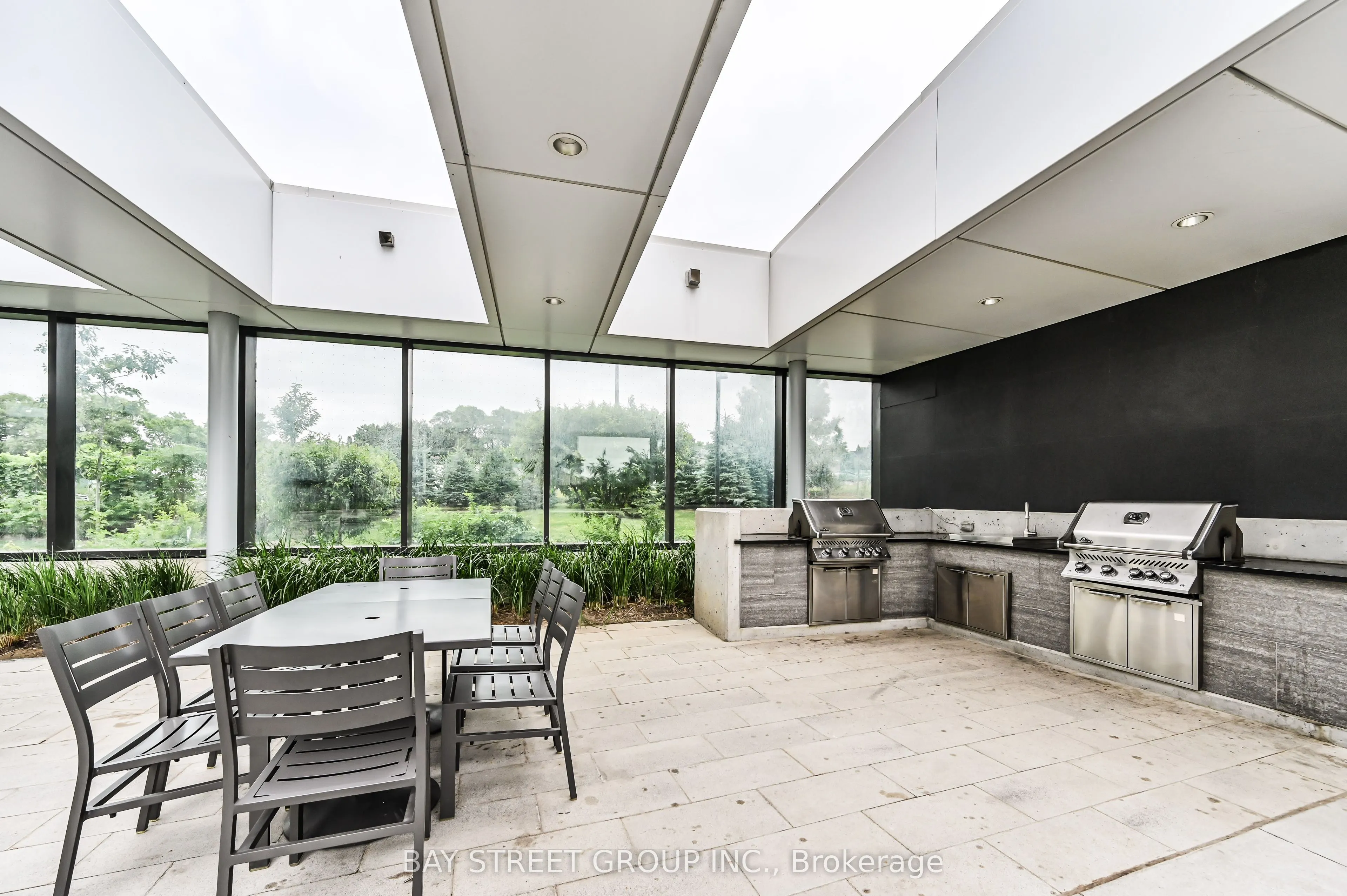85 McMahon Drive, #Ph3808