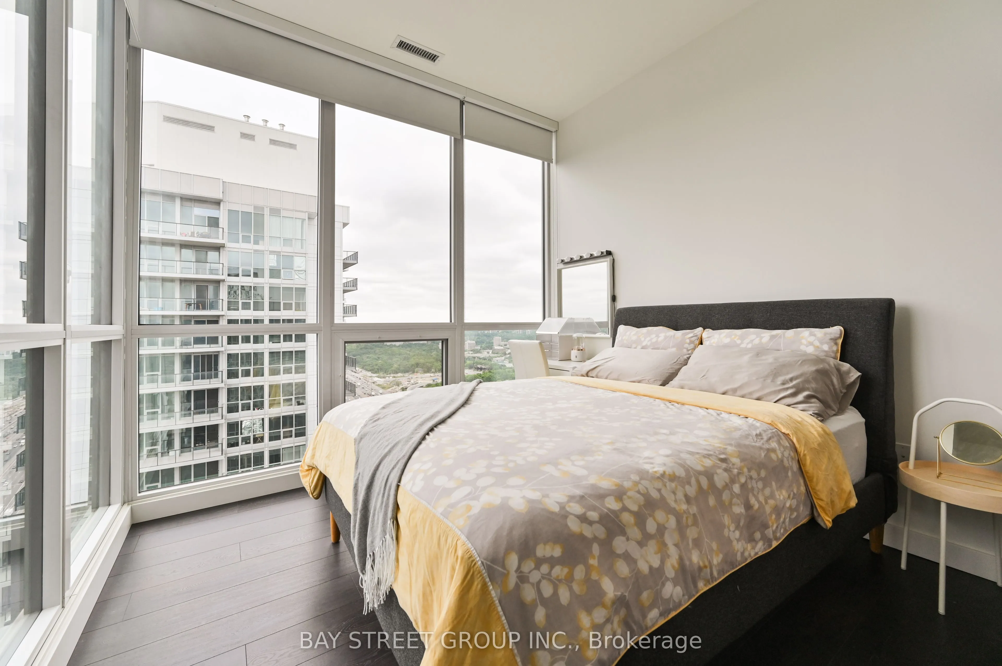85 McMahon Drive, #Ph3808