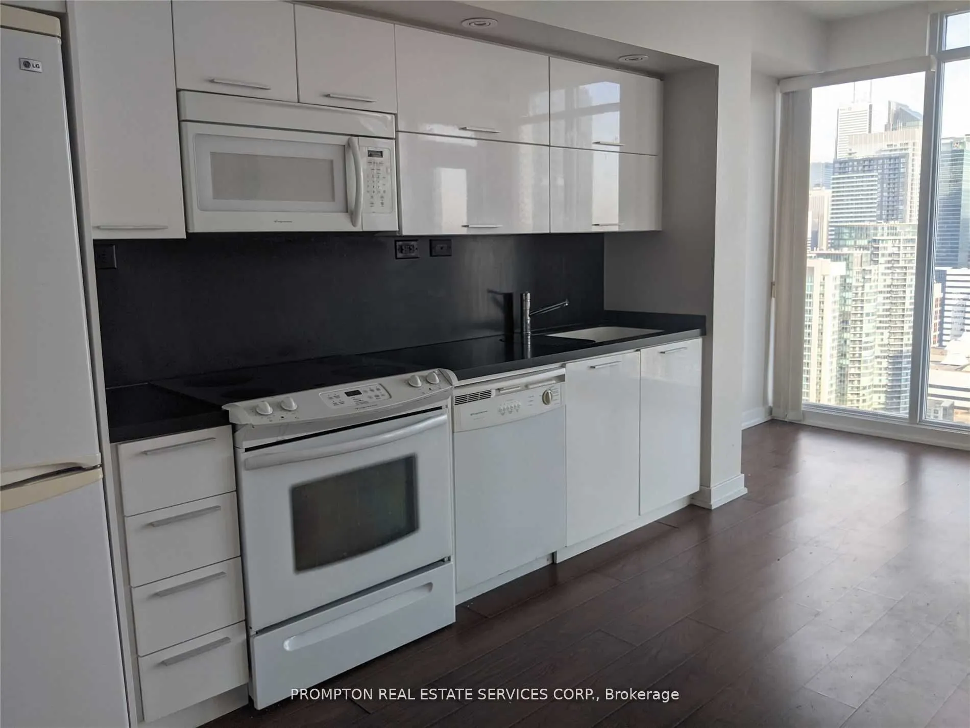 25 Capreol Court, #4002