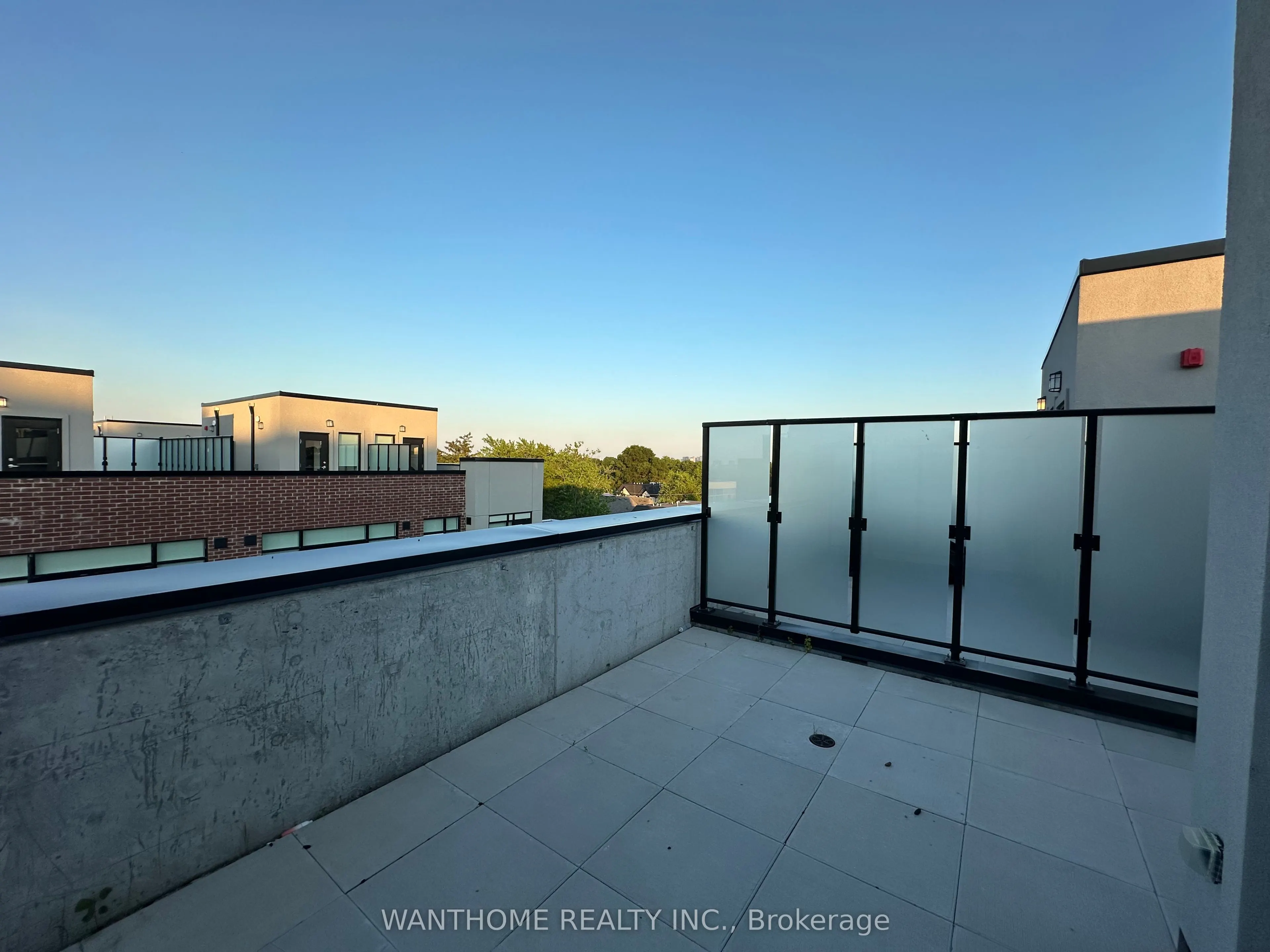 861 Sheppard Avenue W, #15