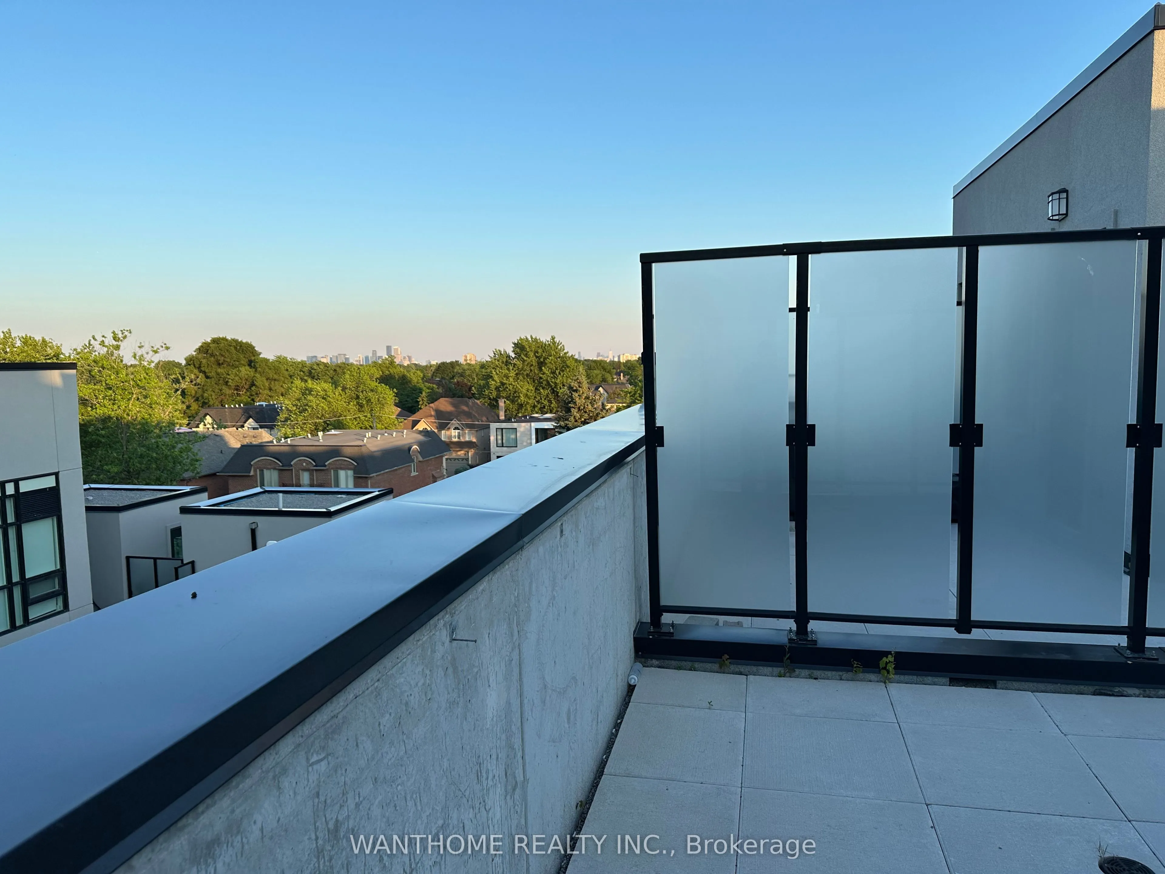 861 Sheppard Avenue W, #15