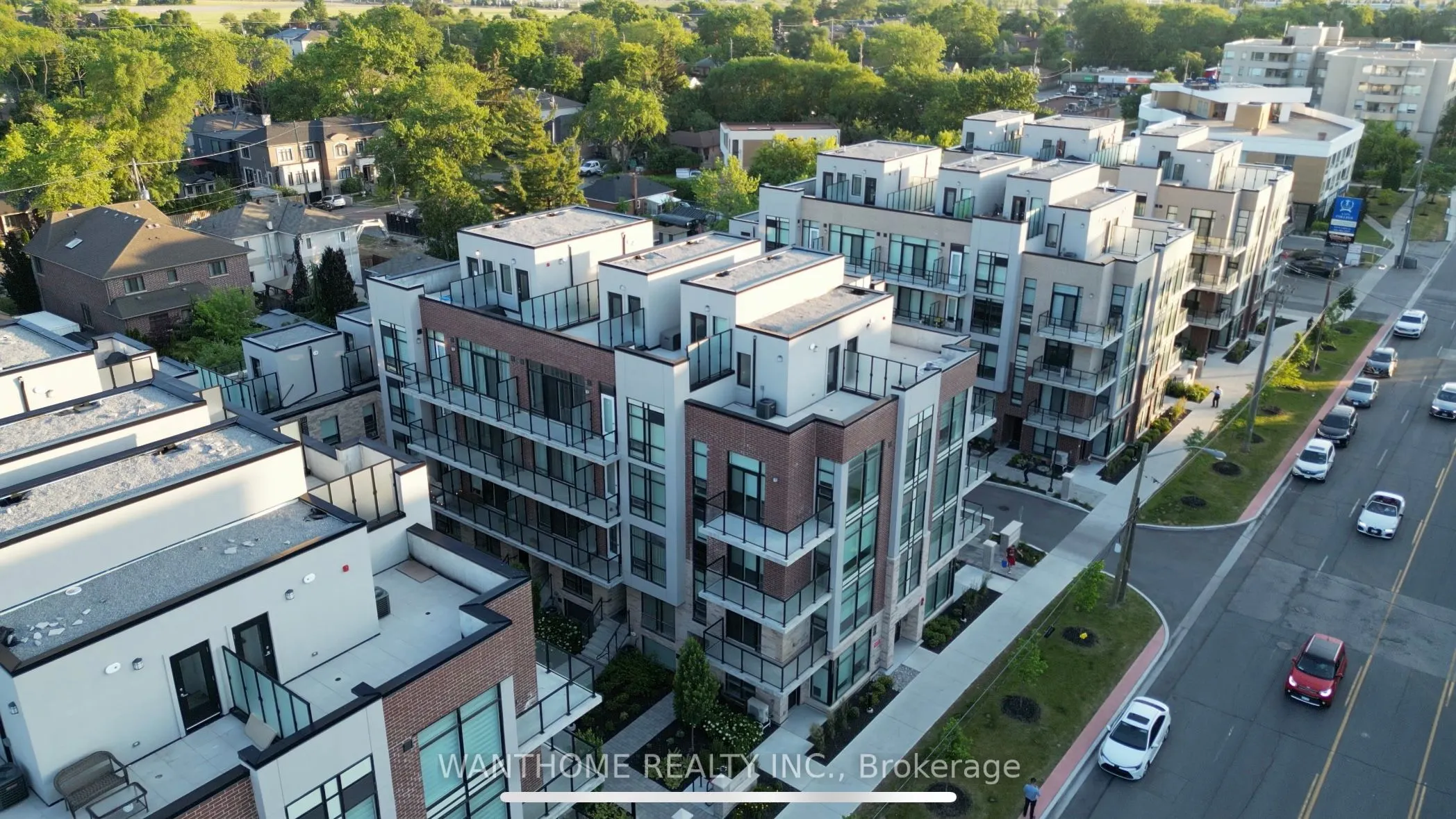 861 Sheppard Avenue W, #15