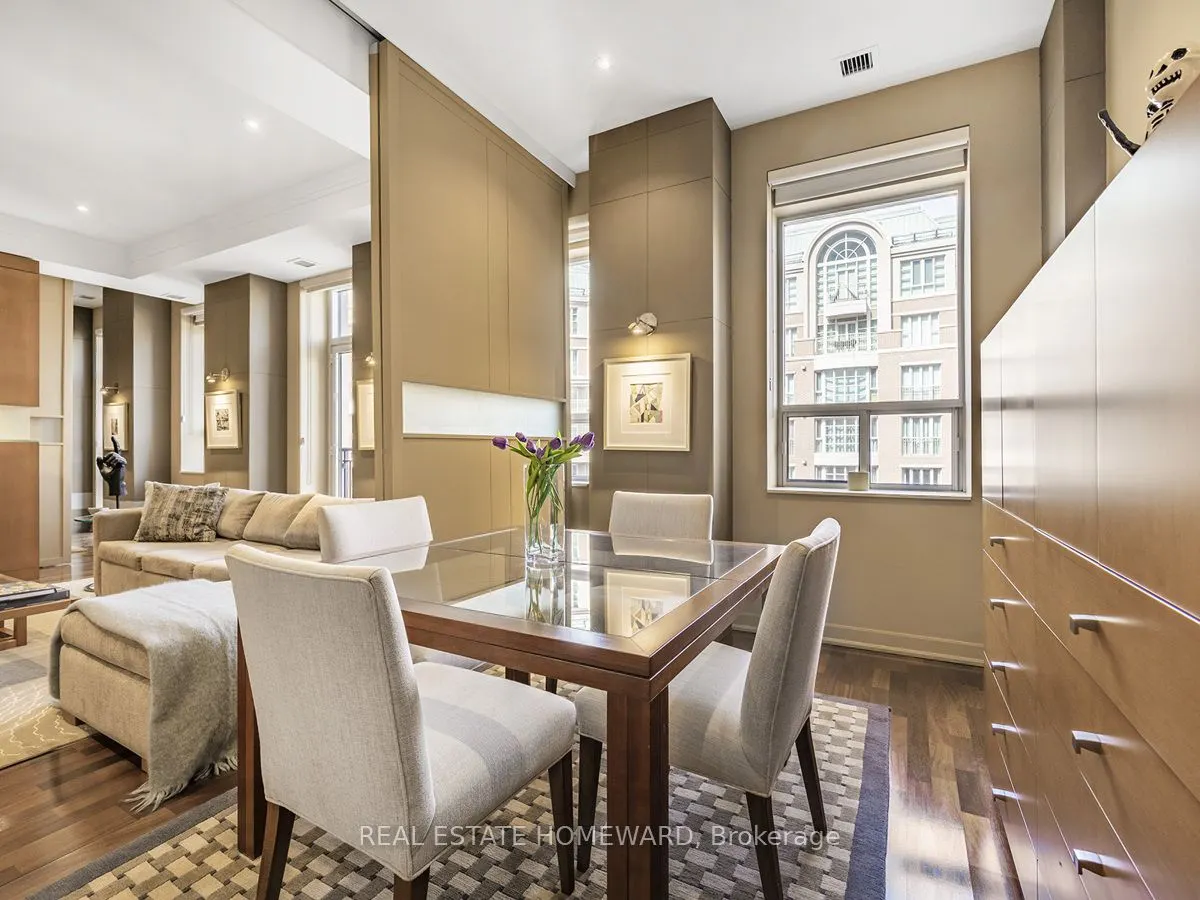 48 St Clair Avenue W, #702