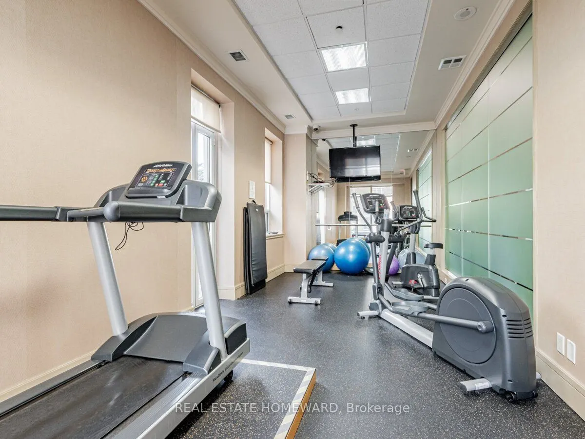 48 St Clair Avenue W, #702