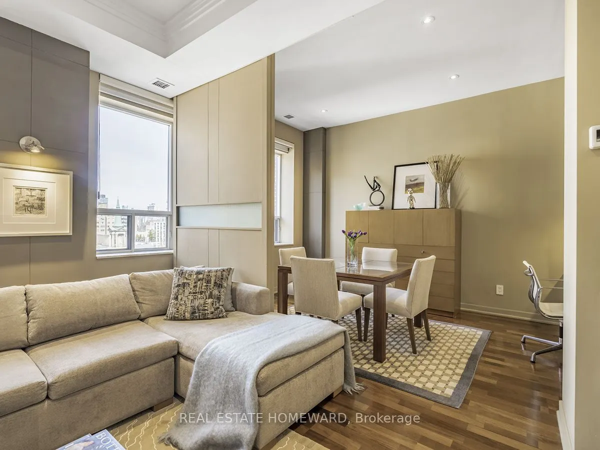 48 St Clair Avenue W, #702