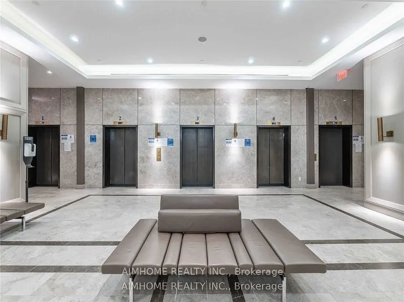 155 Yorkville Avenue, #1015