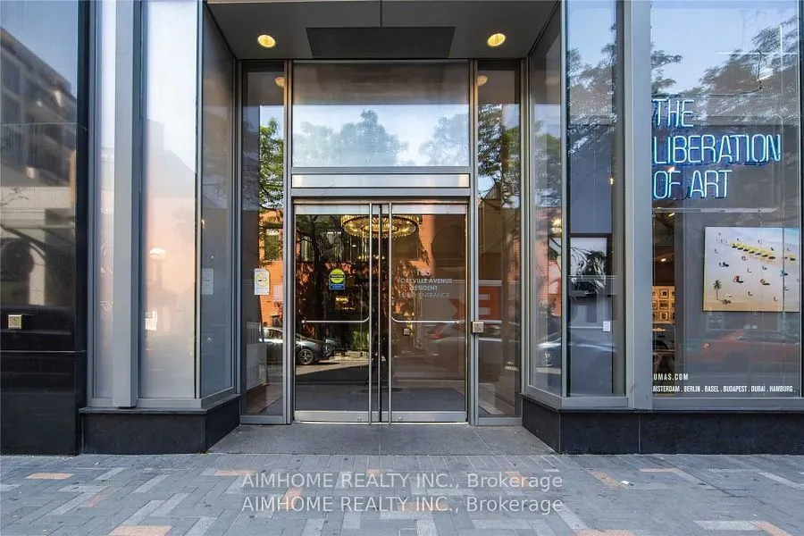 155 Yorkville Avenue, #1015