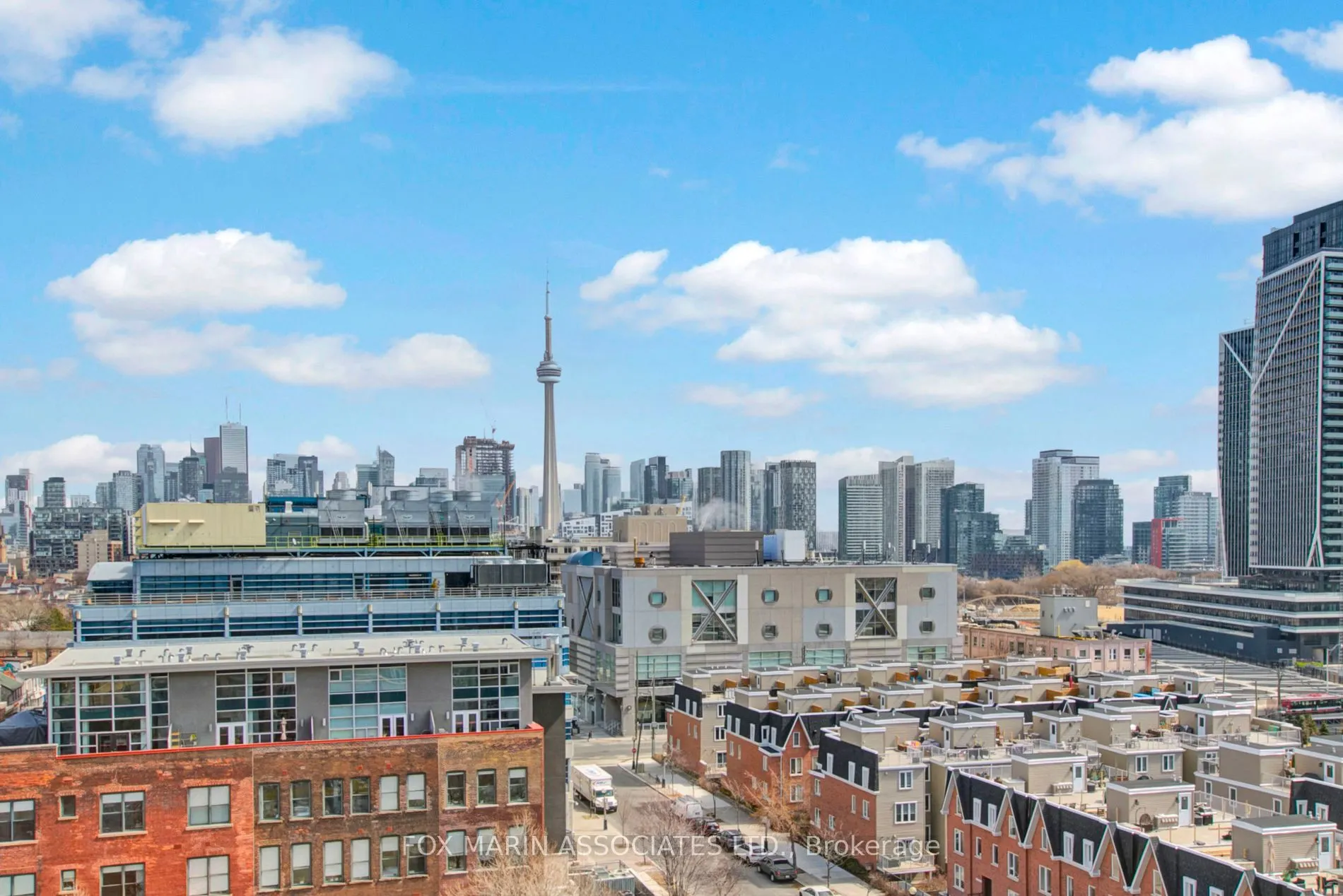 1005 King Street W, #405