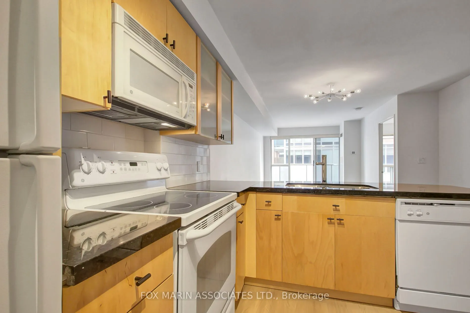 1005 King Street W, #405