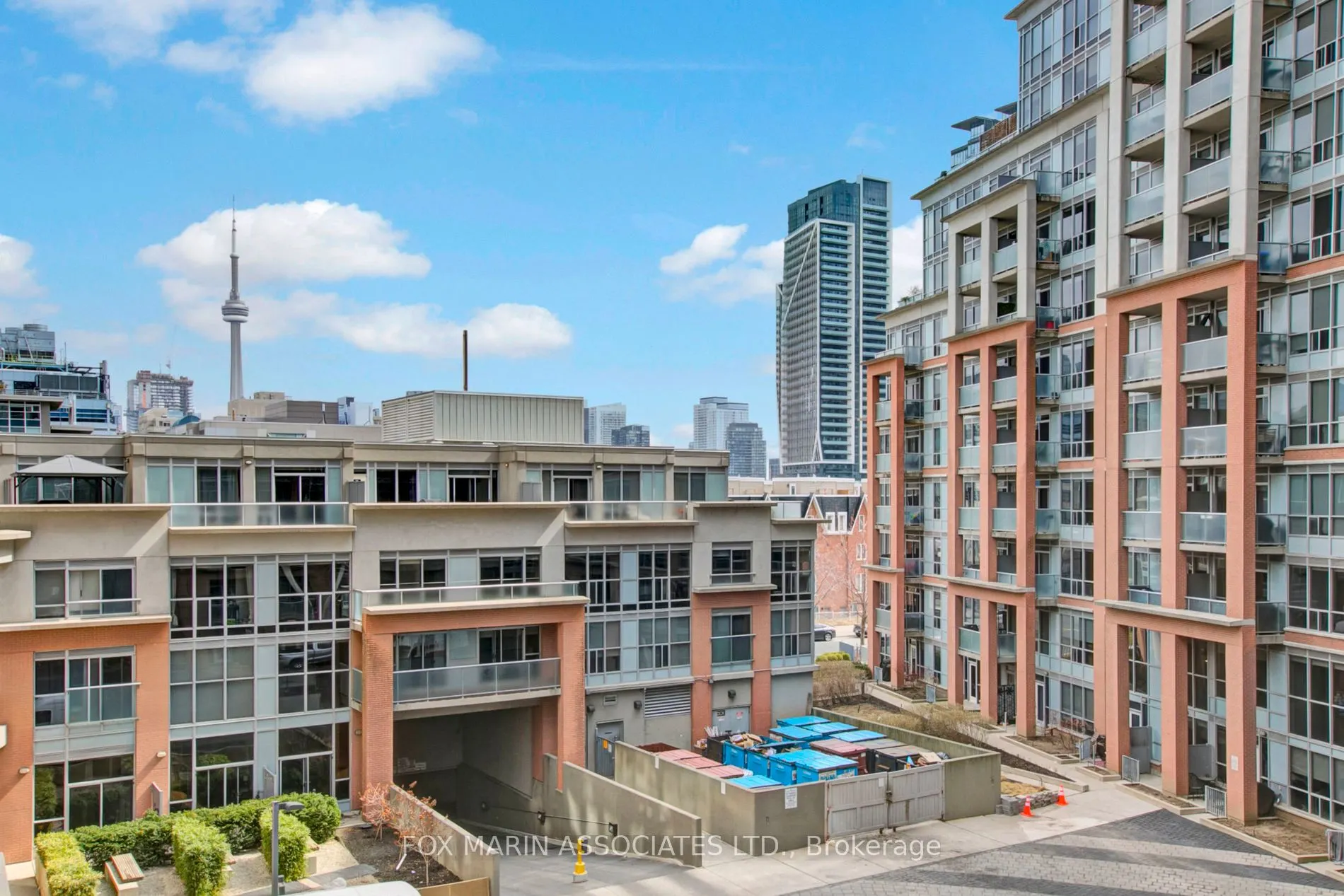 1005 King Street W, #405