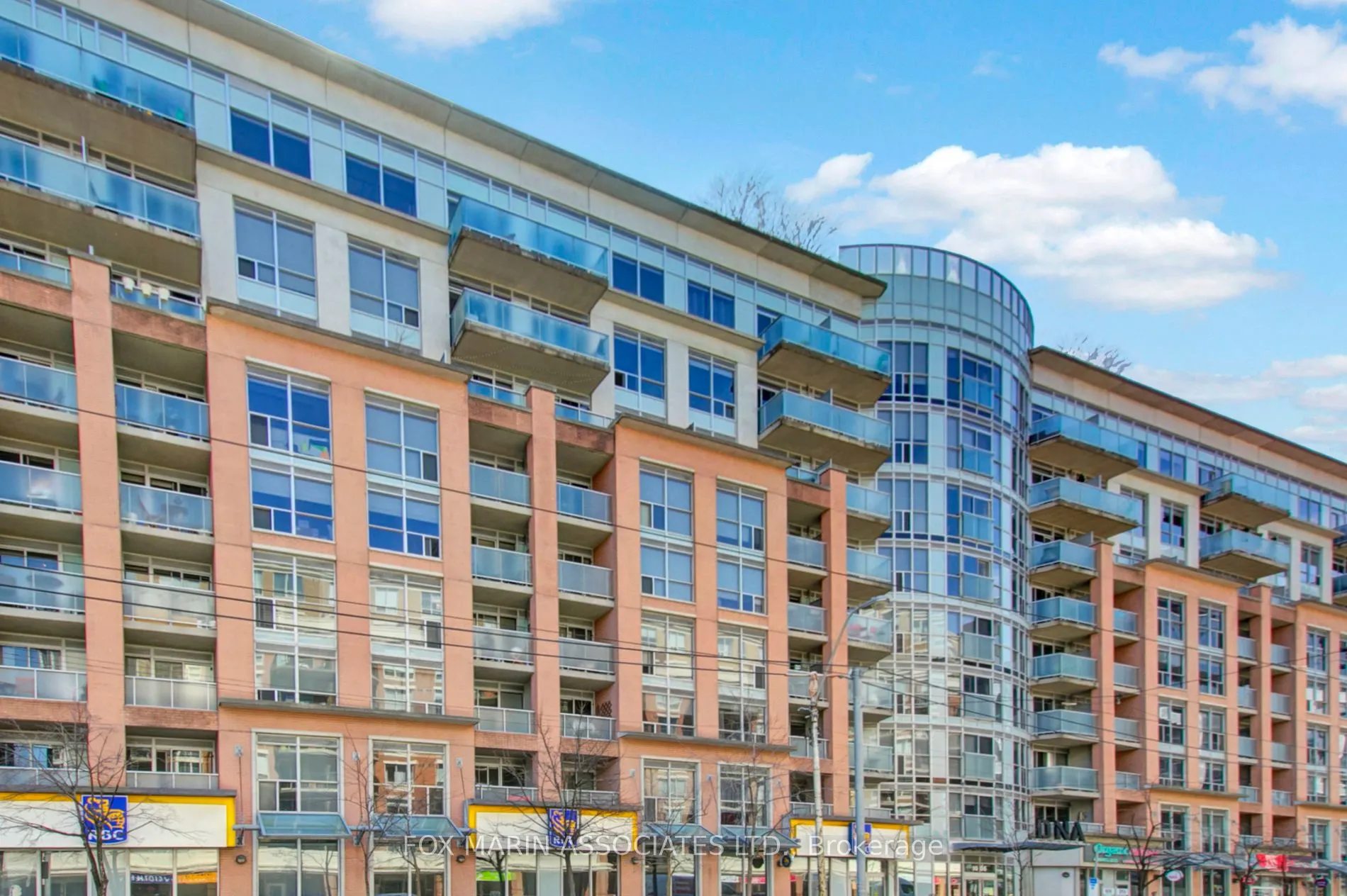 1005 King Street W, #405