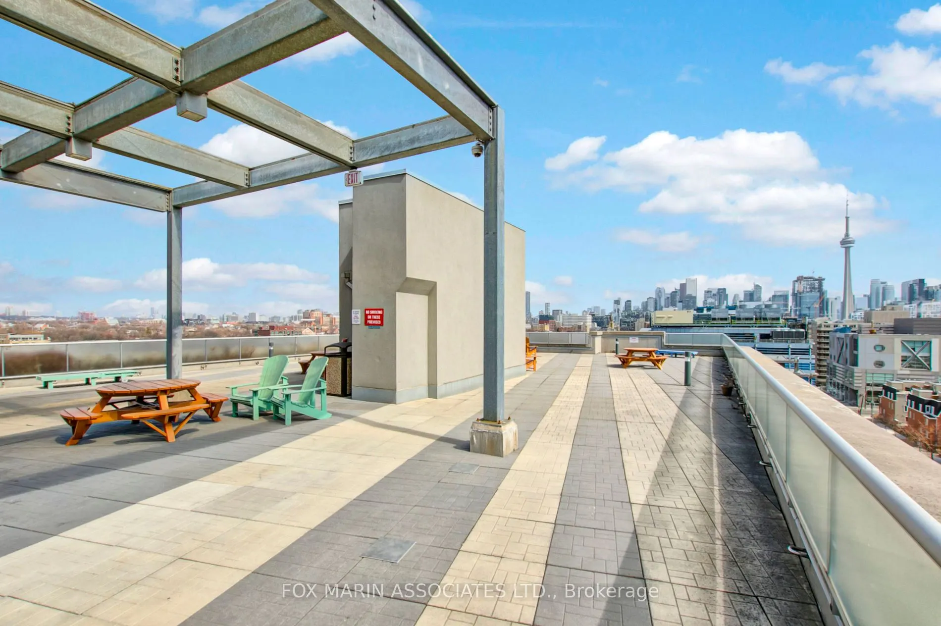 1005 King Street W, #405