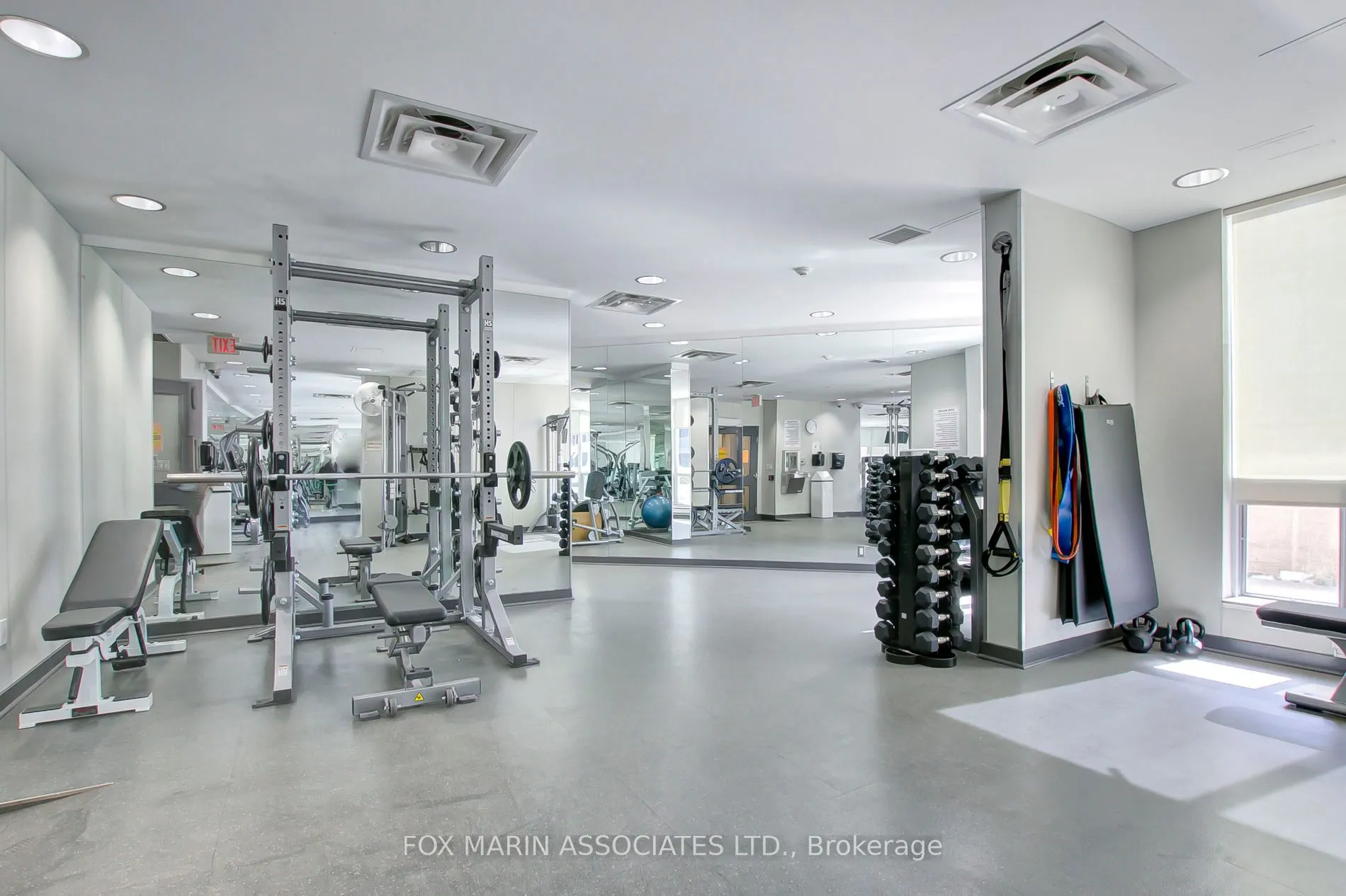 1005 King Street W, #405
