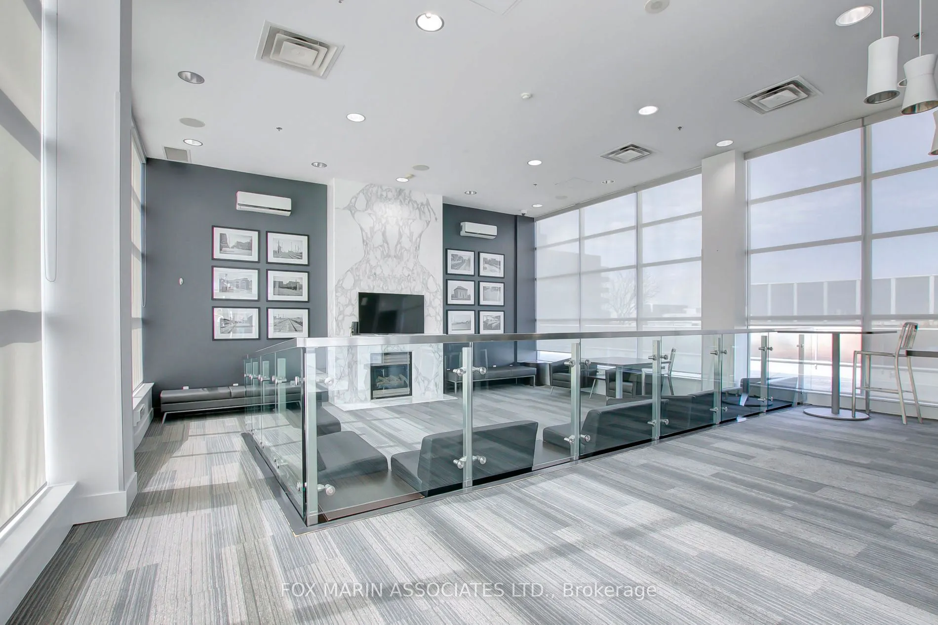 1005 King Street W, #405