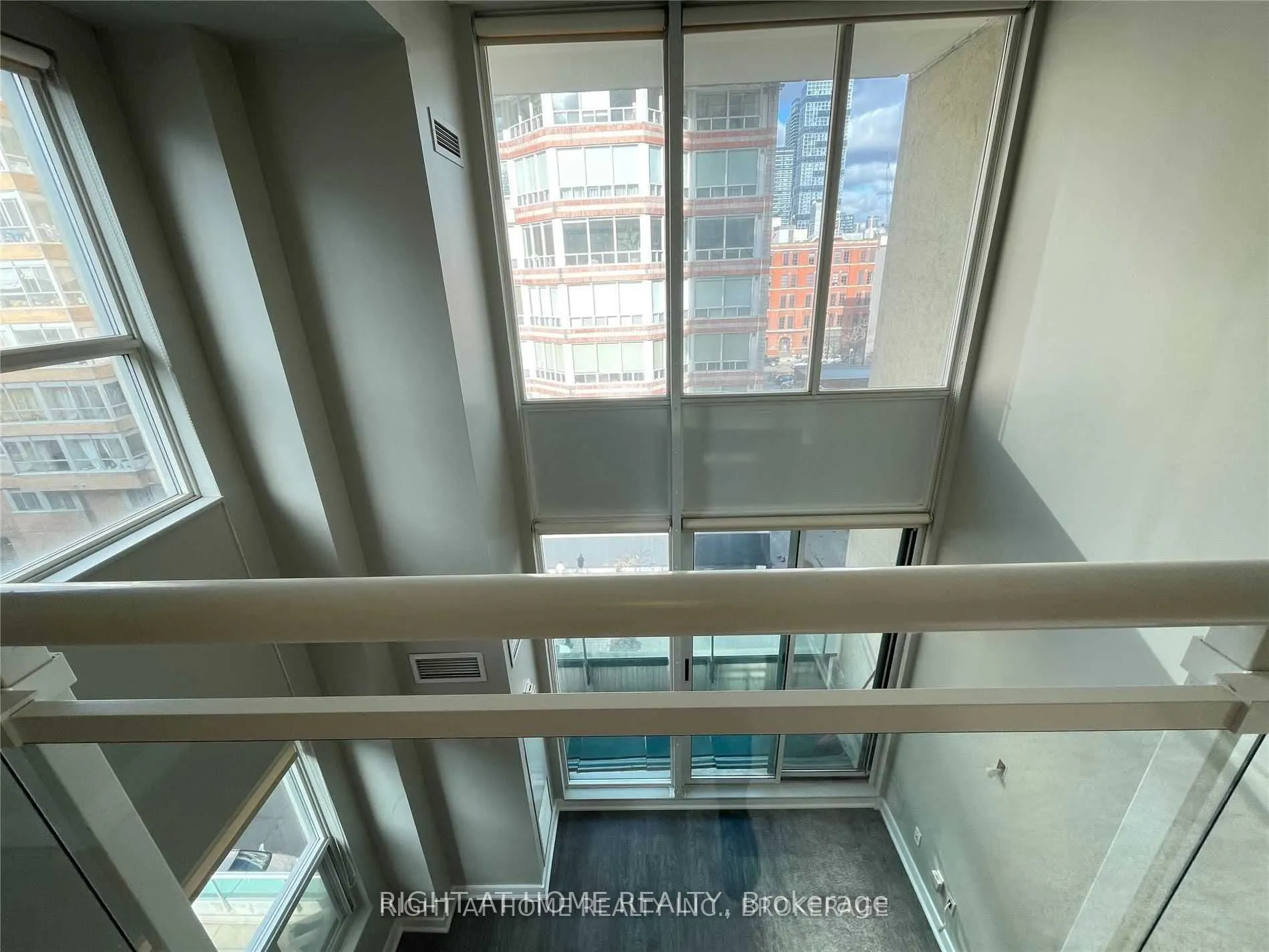 77 Lombard Street, #501