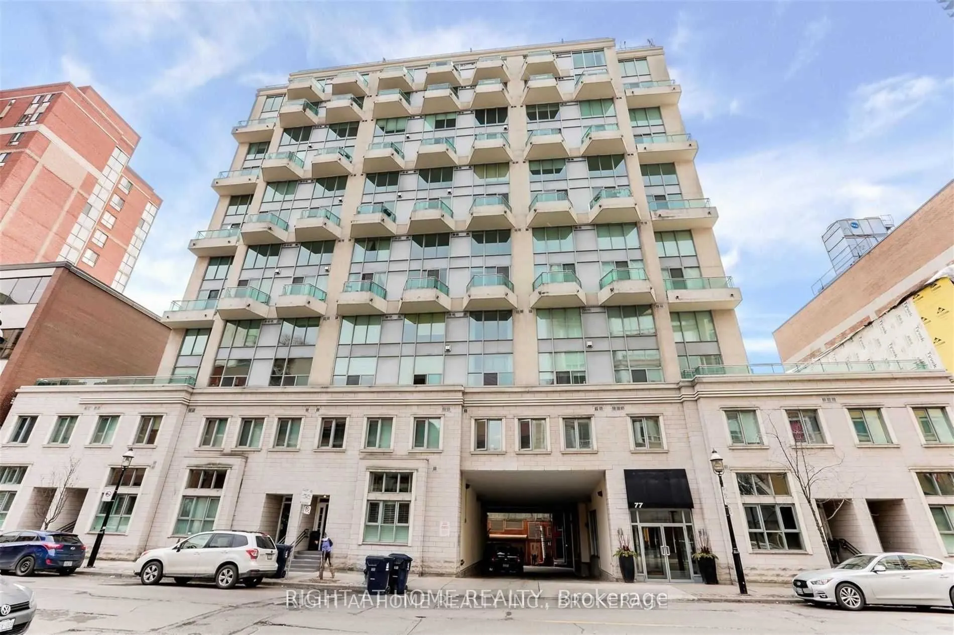 77 Lombard Street, #501
