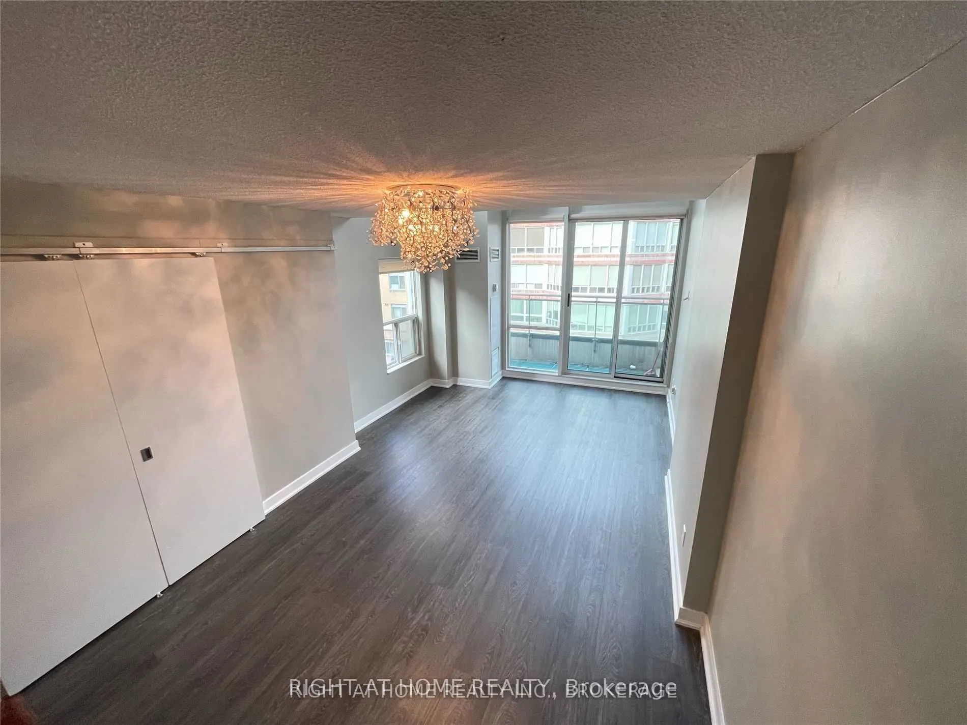 77 Lombard Street, #501