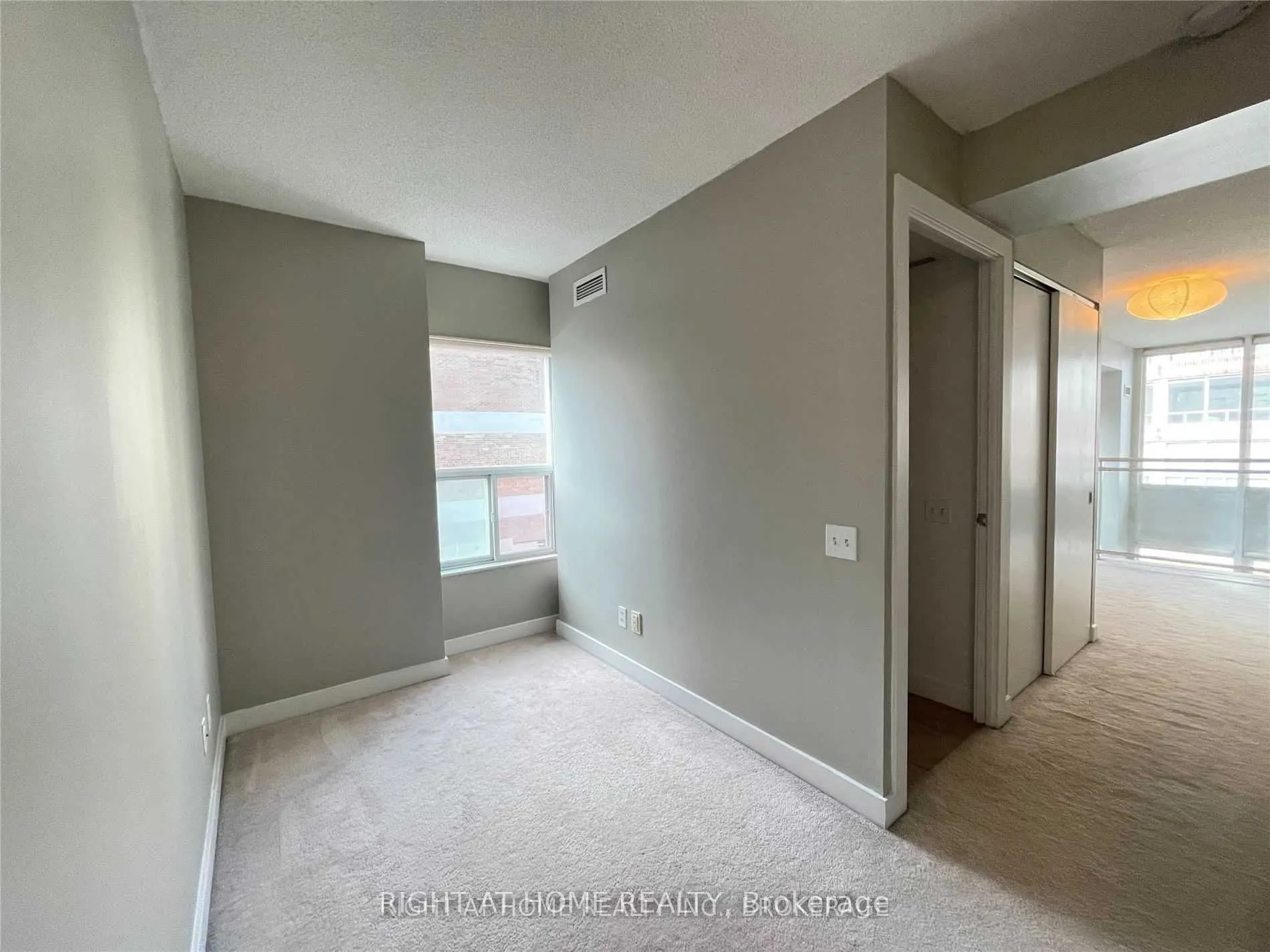 77 Lombard Street, #501