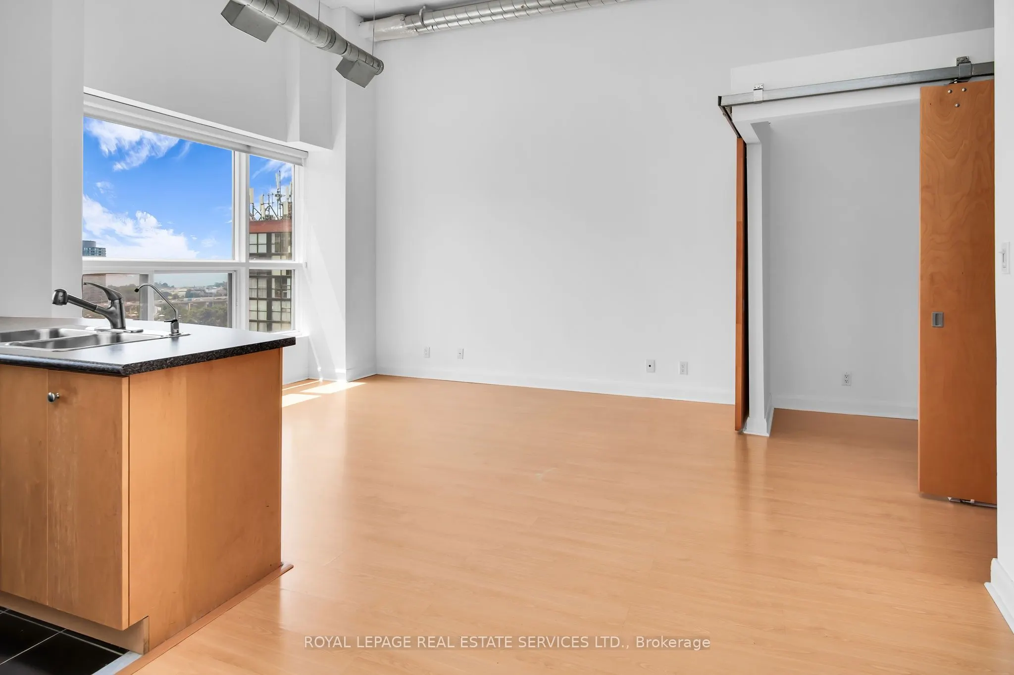 700 King Street W, #PH13