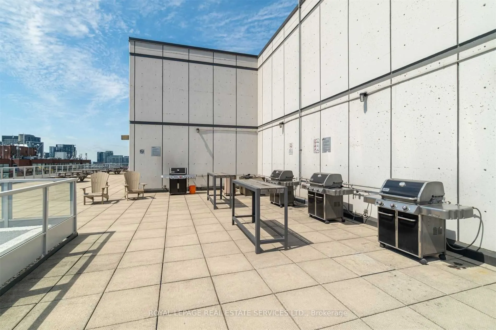 700 King Street W, #PH13
