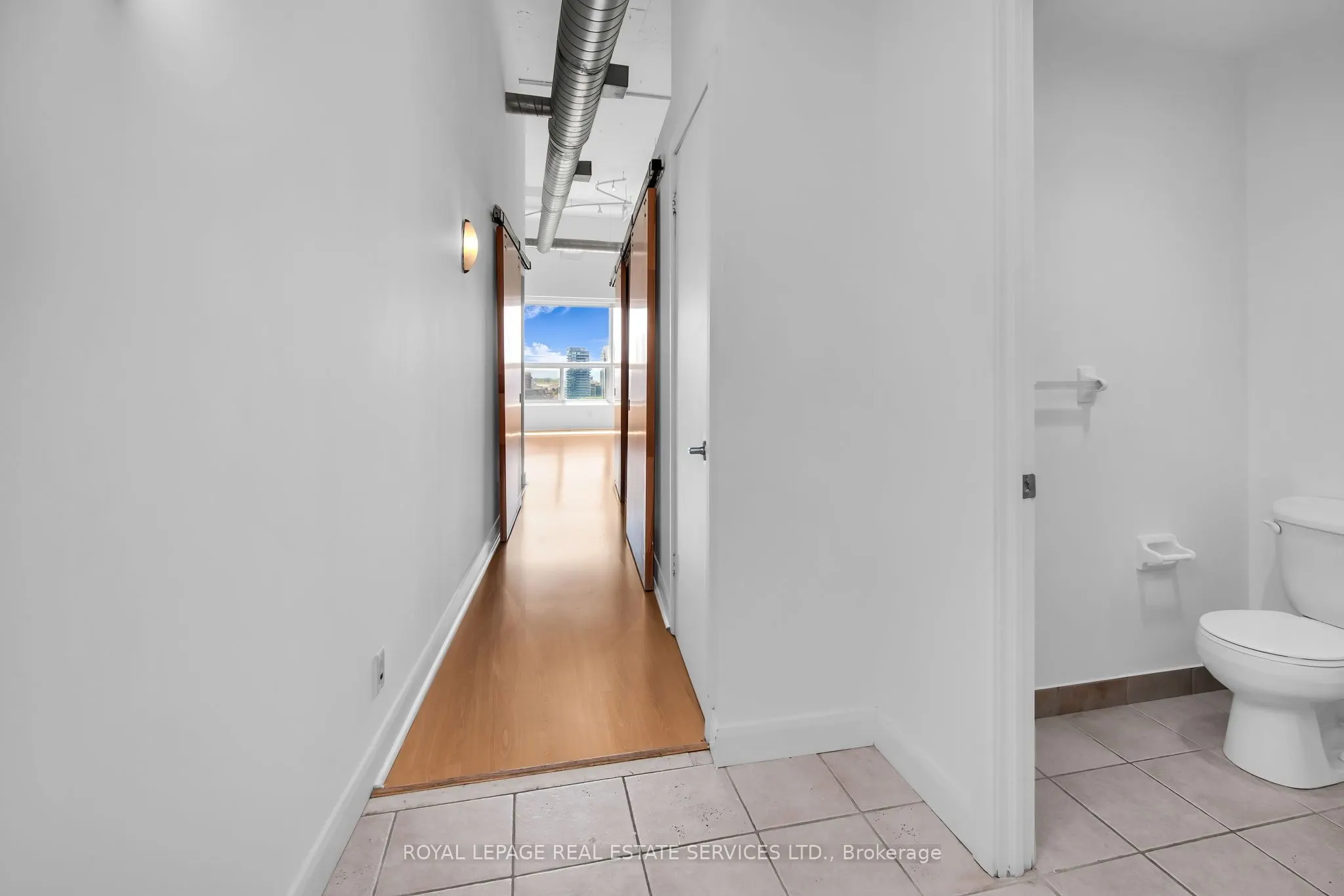 700 King Street W, #PH13