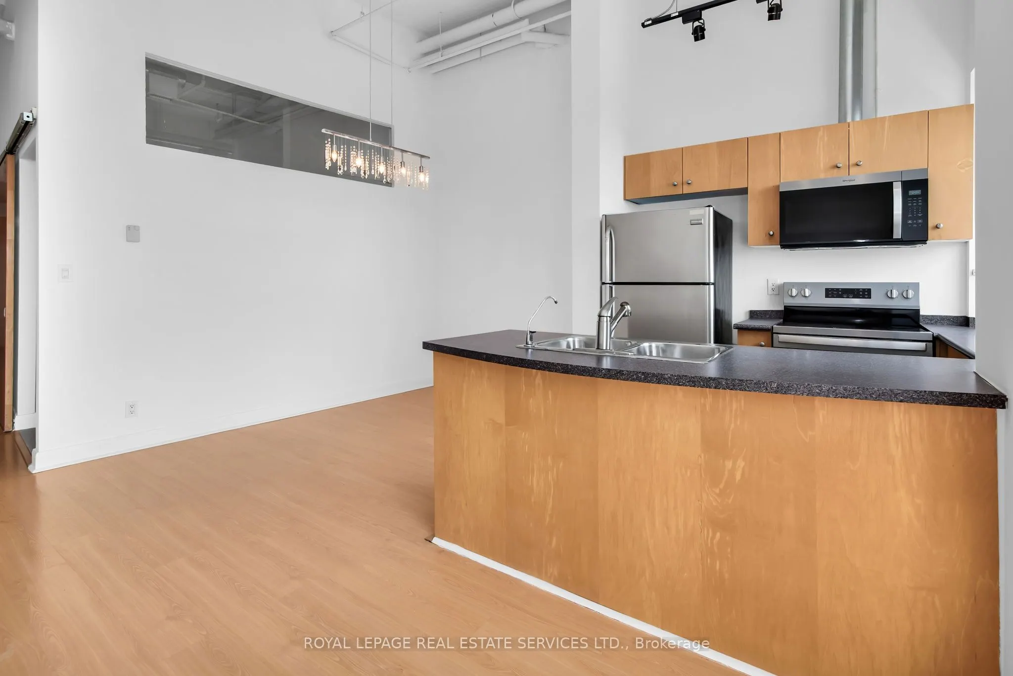 700 King Street W, #PH13