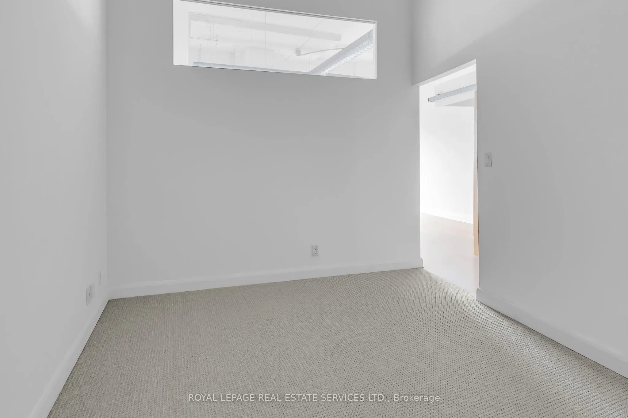 700 King Street W, #PH13