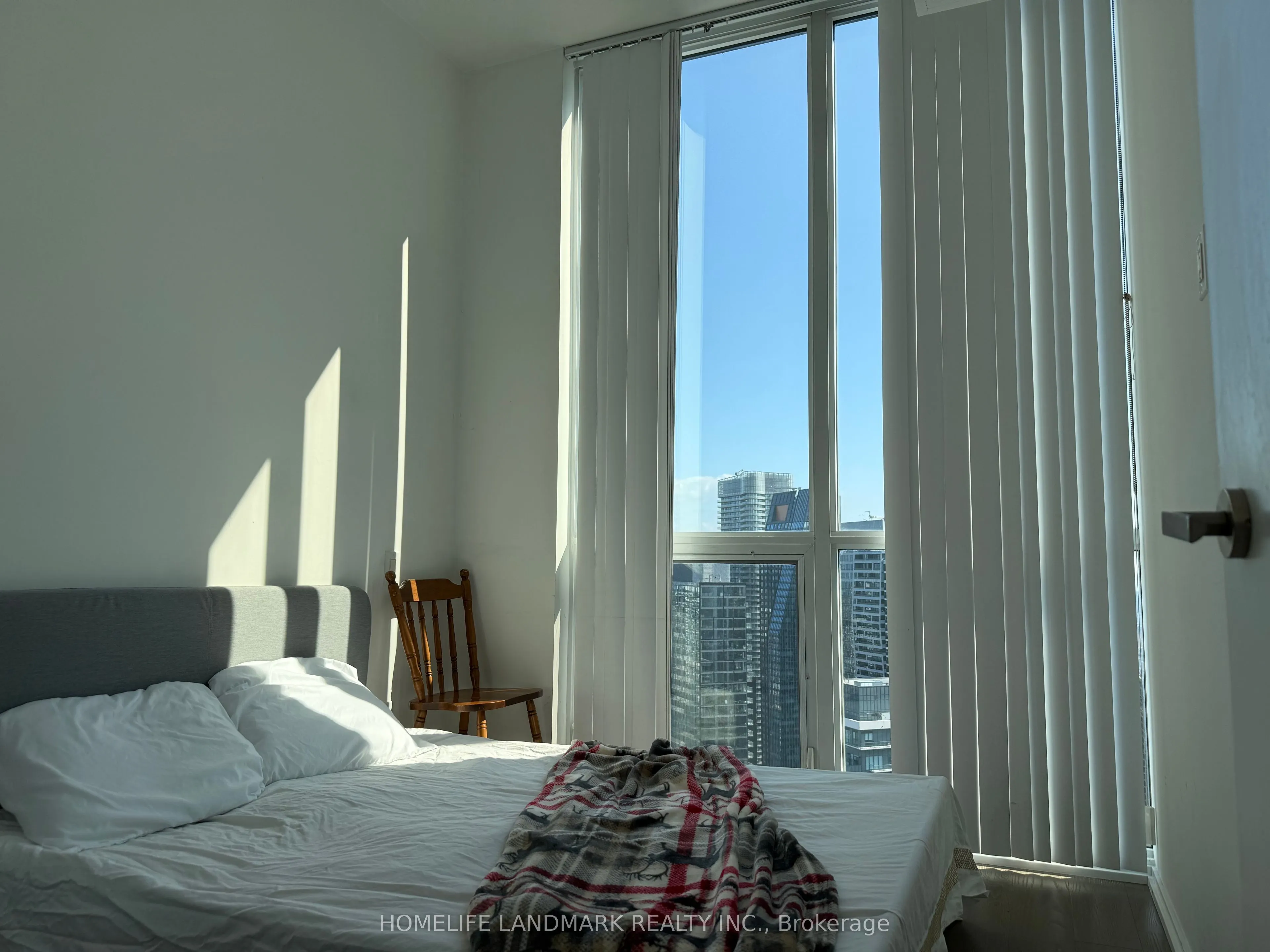 45 Charles Street E, #5202