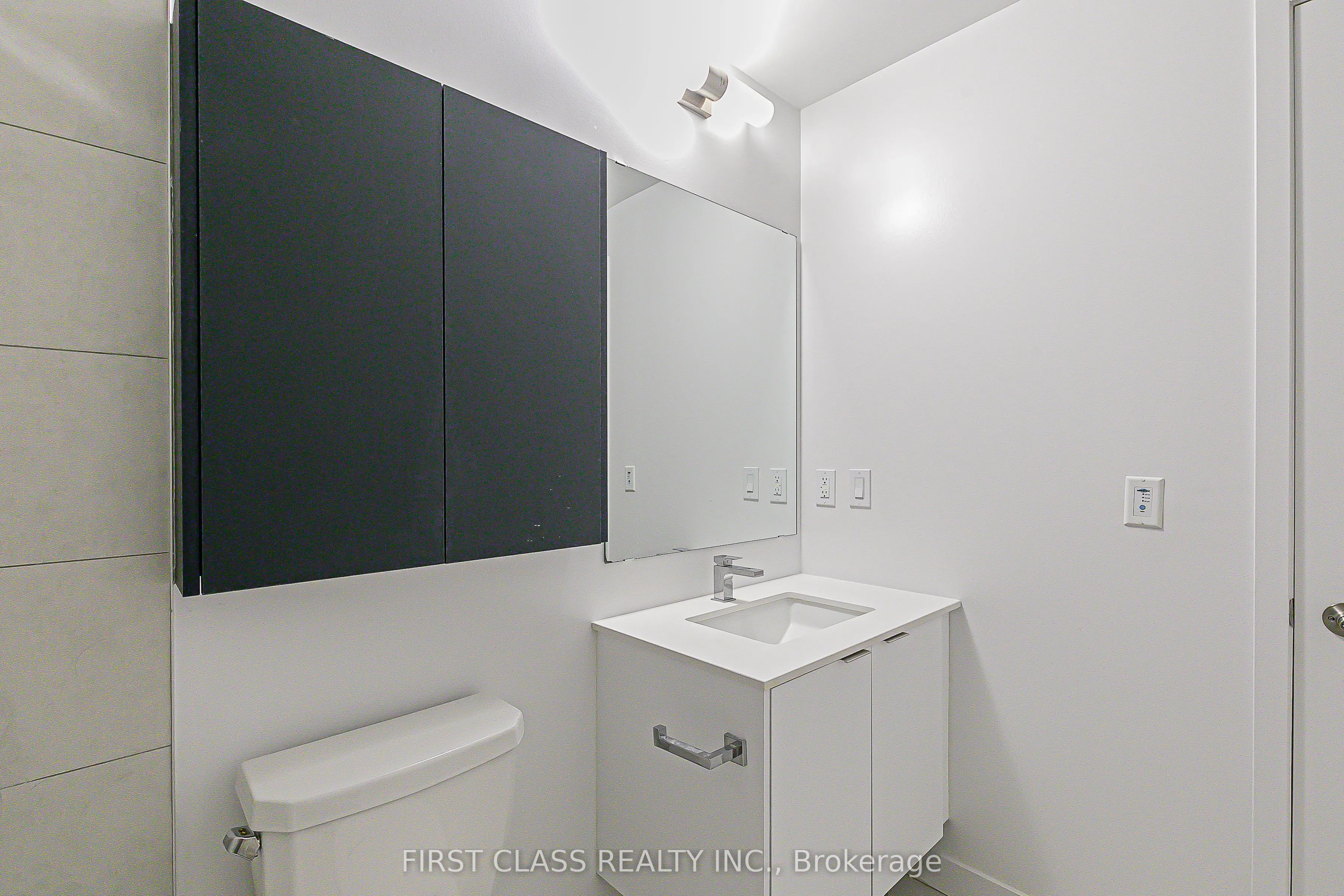 8 Tippett Road, #623