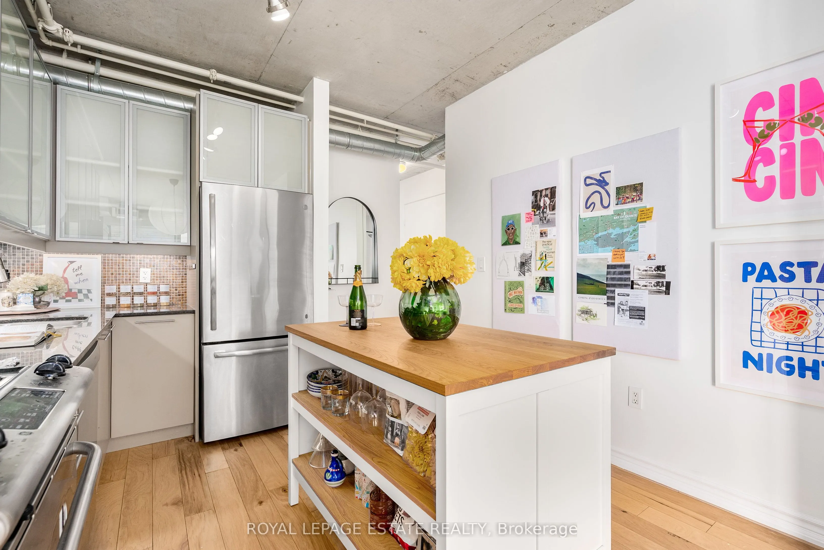 533 Richmond Street W, #304