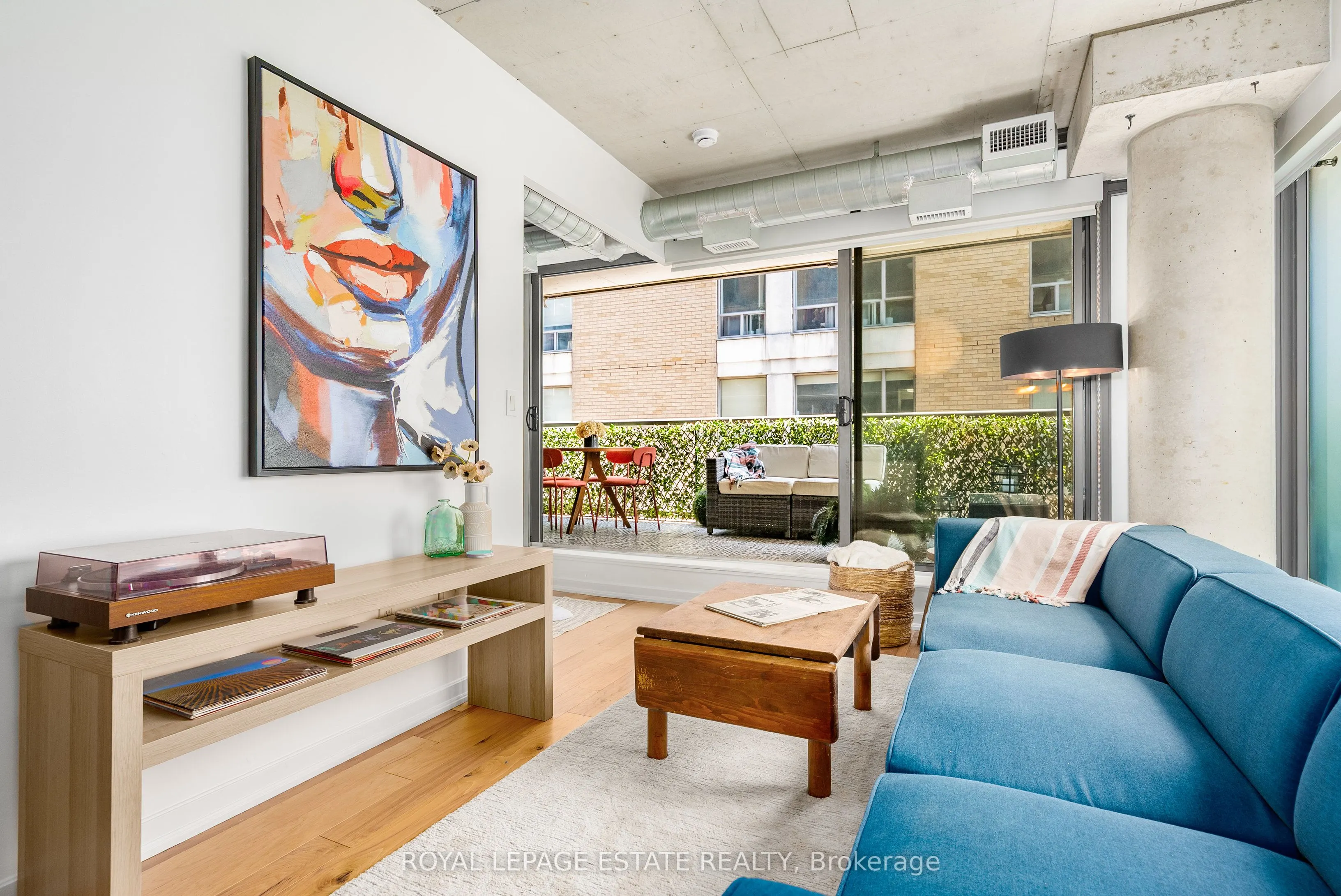 533 Richmond Street W, #304
