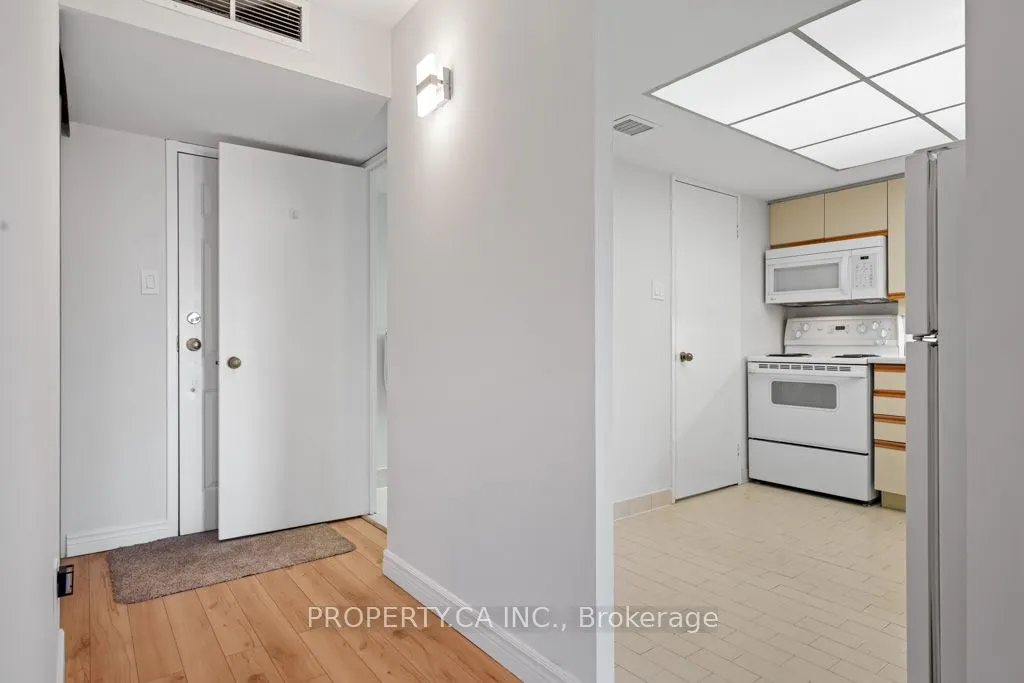 65 Scadding Avenue #608