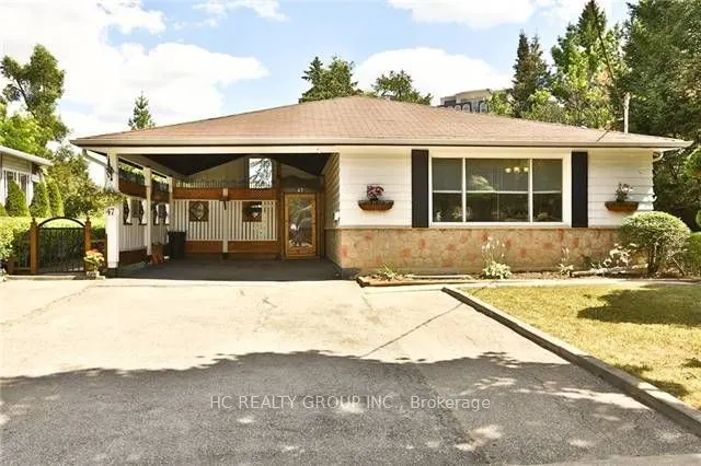 47 Marowyne Drive, #Upper