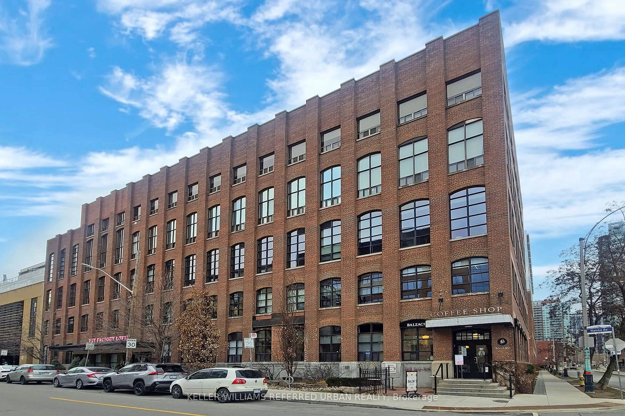 43 Hanna Avenue, #605
