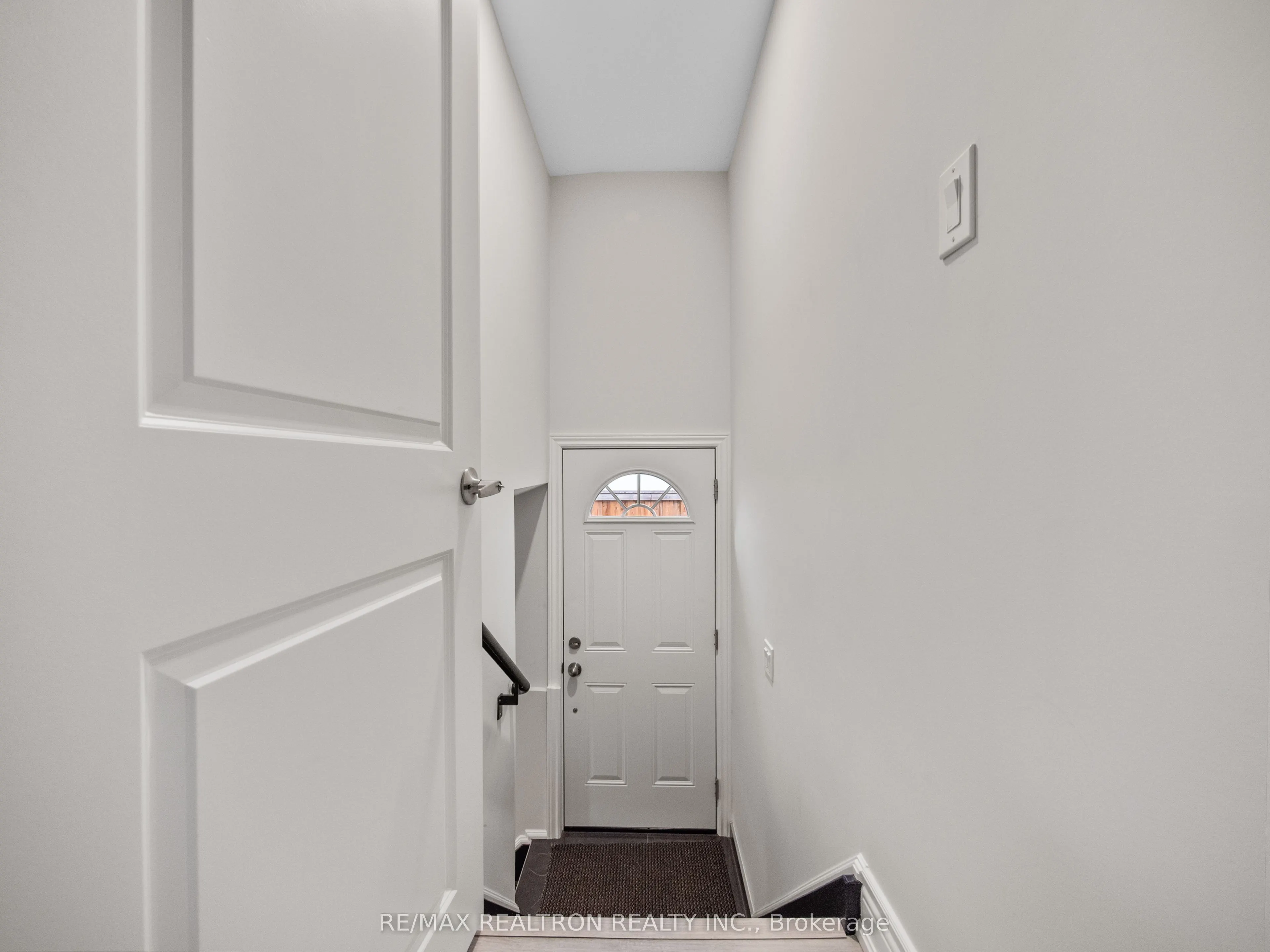112 Reiner Road, #Lower/Basement