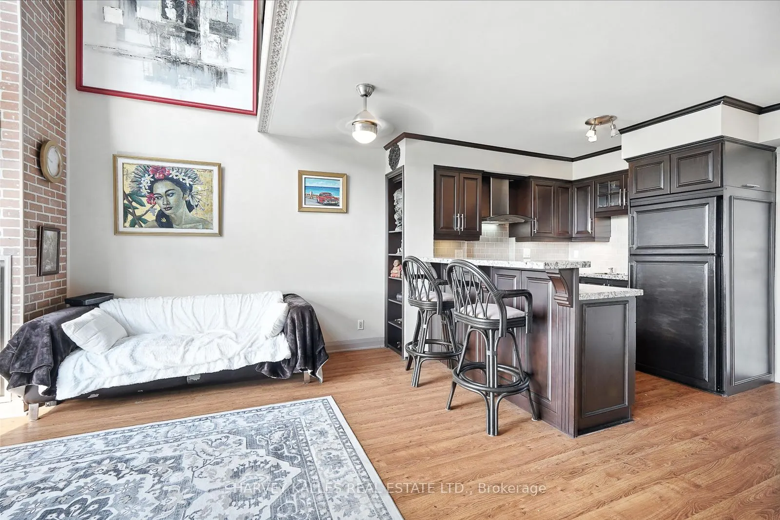 18 Merton Street, #904