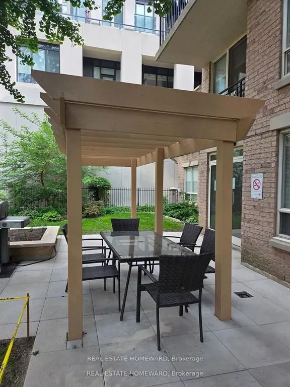 188 Redpath Avenue, #405