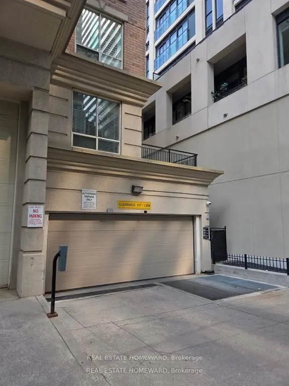 188 Redpath Avenue, #405