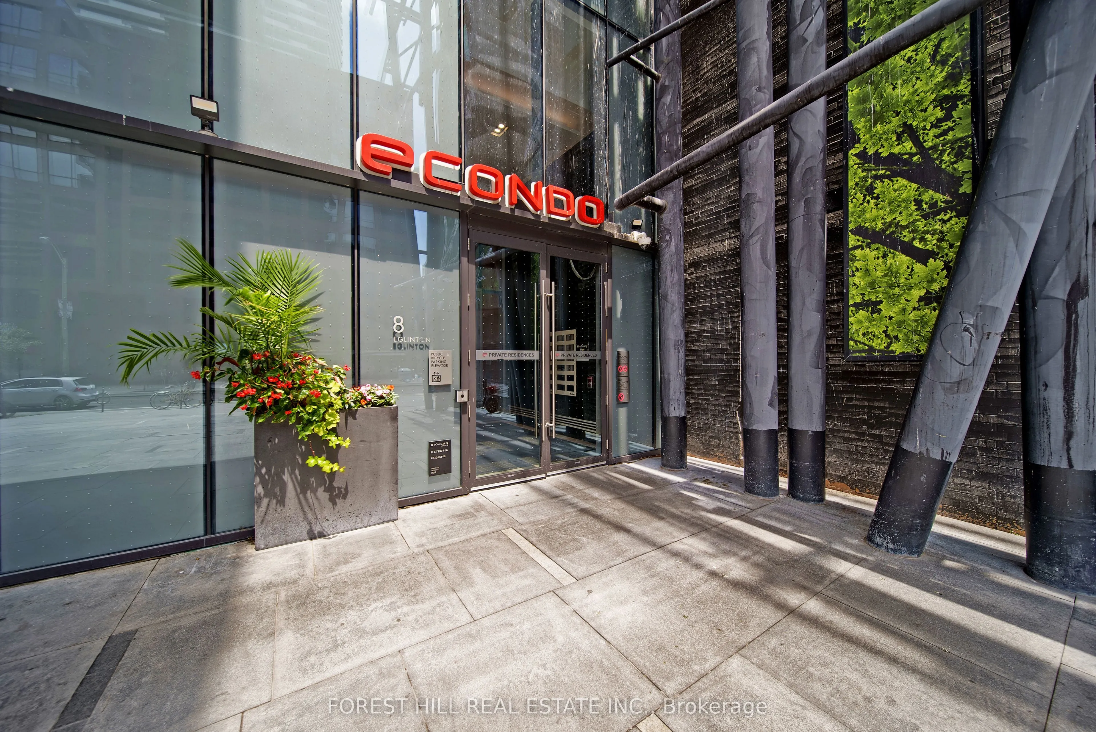 8 Eglinton Avenue E, #4406