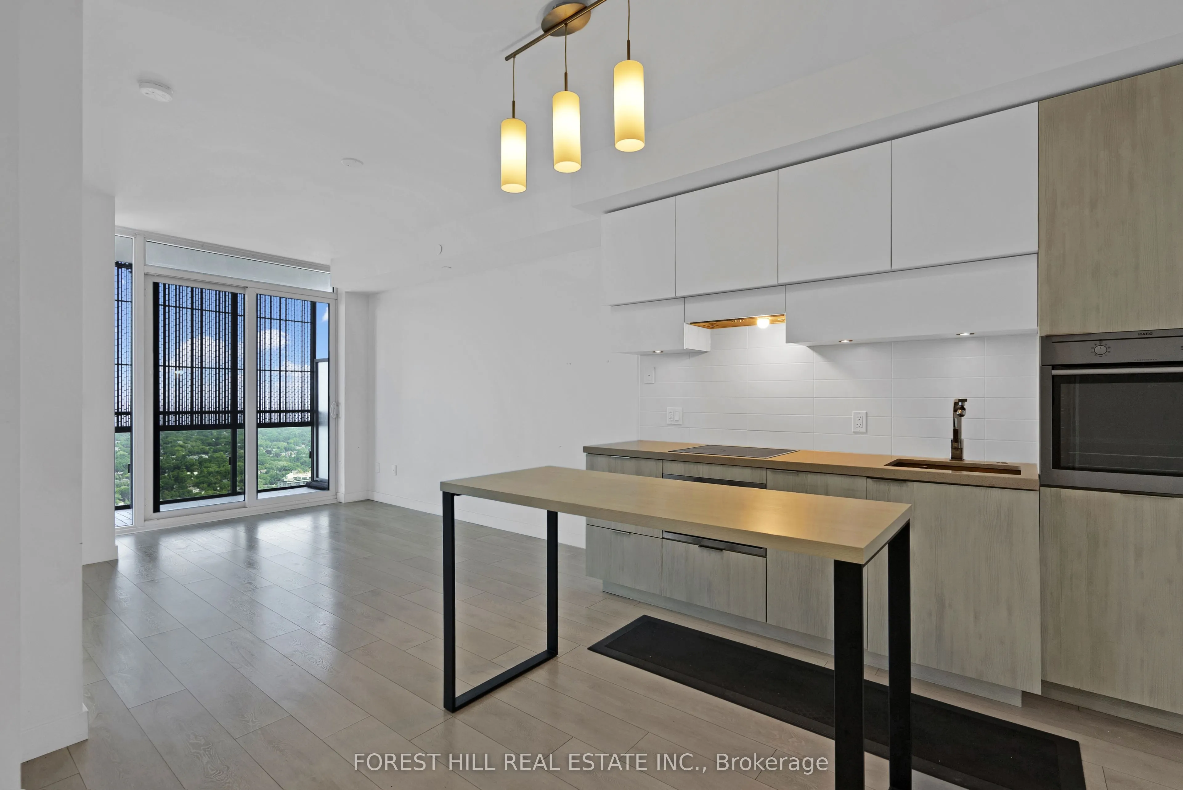 8 Eglinton Avenue E, #4406