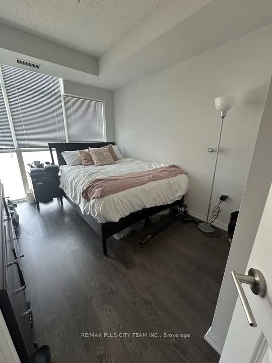 125 Western Battery Road, #2501