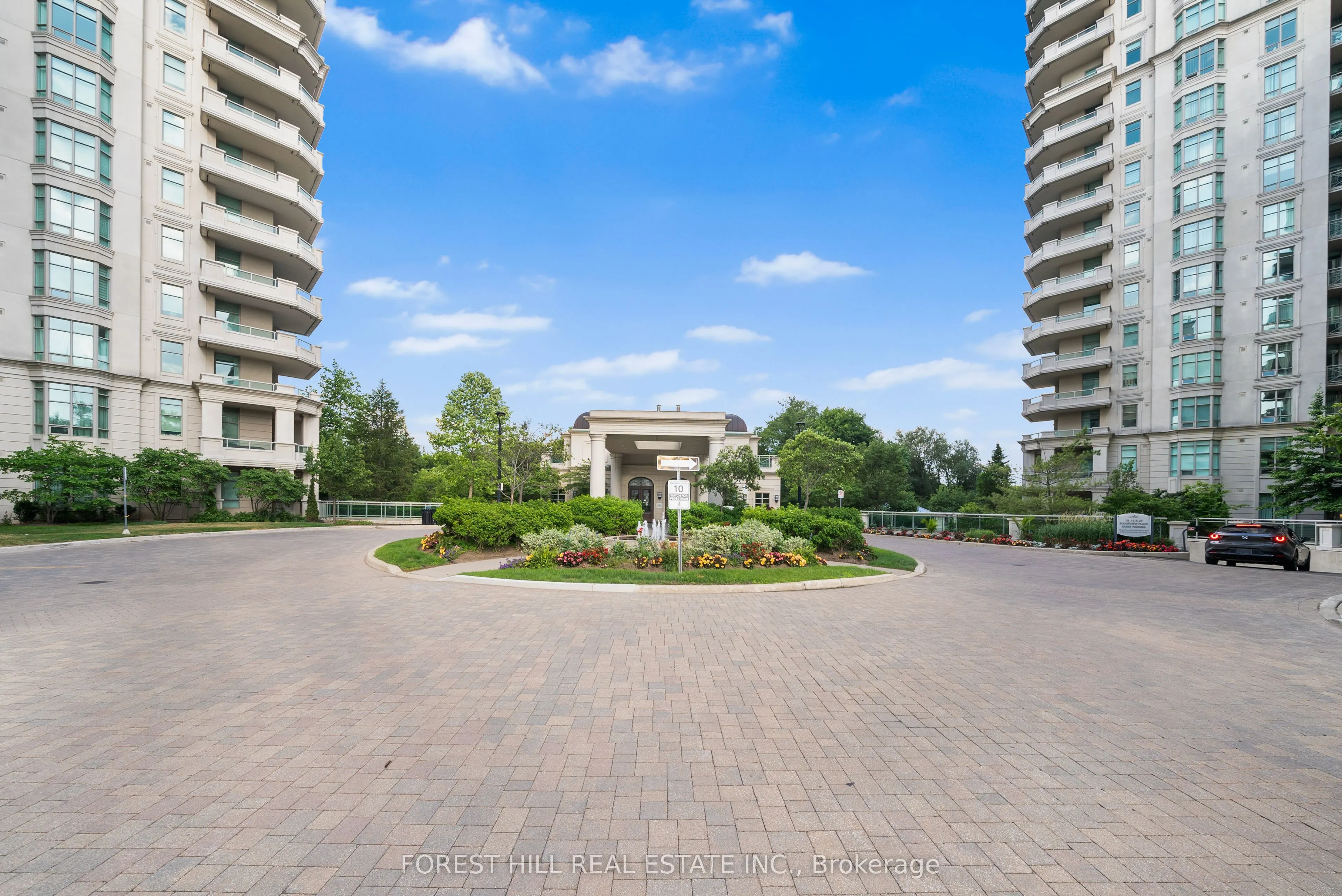 10 Bloorview Place, #209
