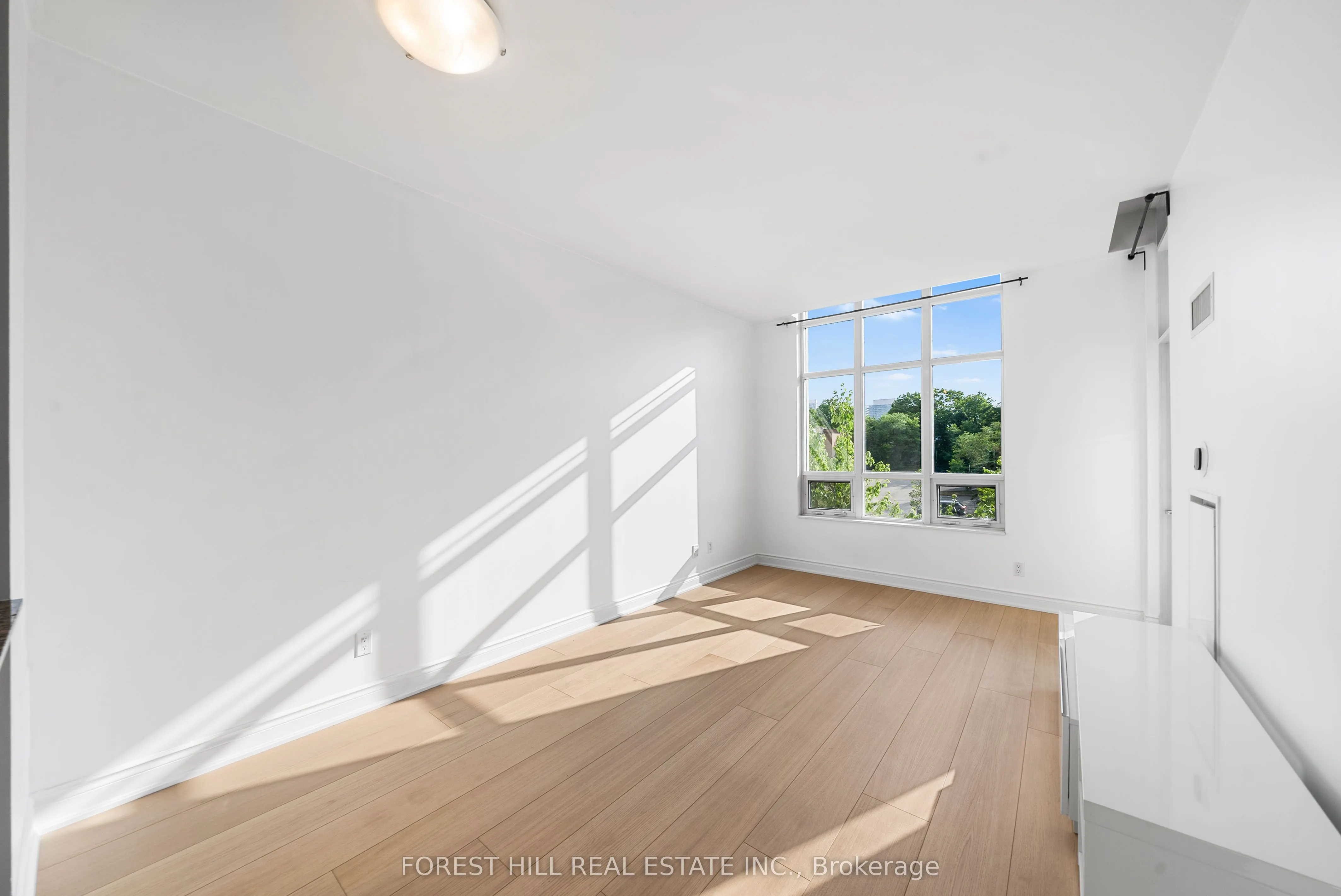 10 Bloorview Place, #209