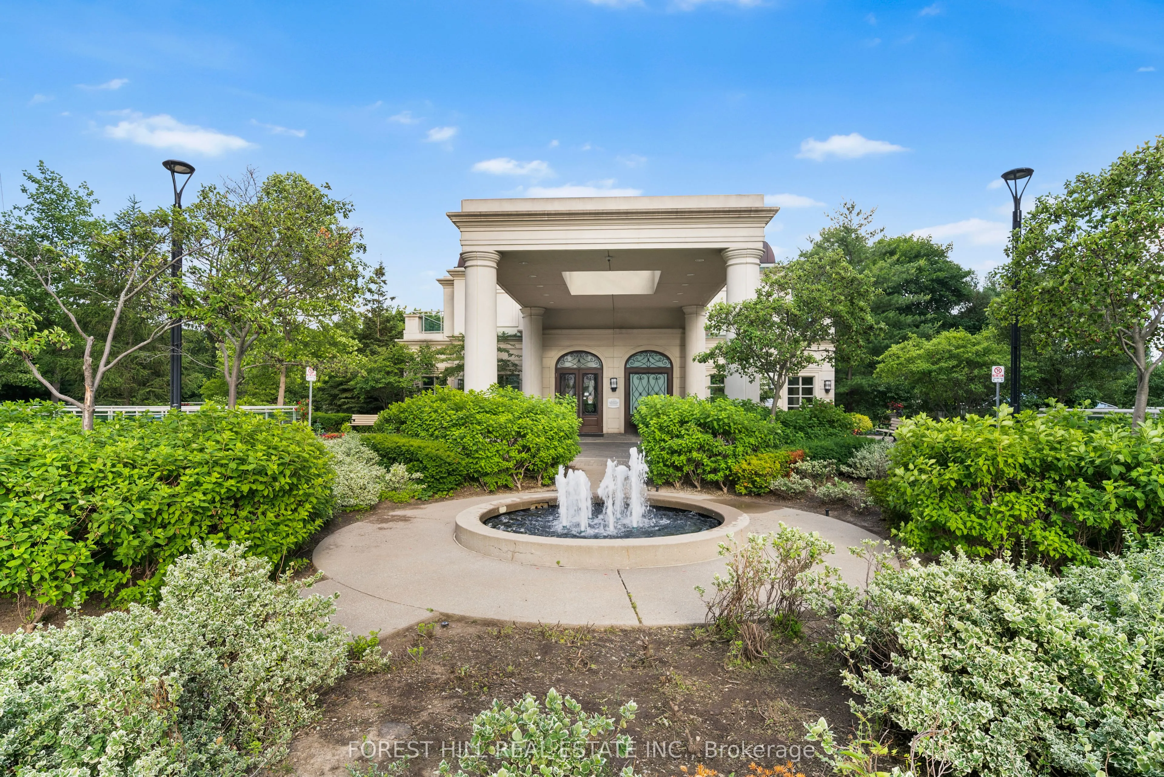 10 Bloorview Place, #209