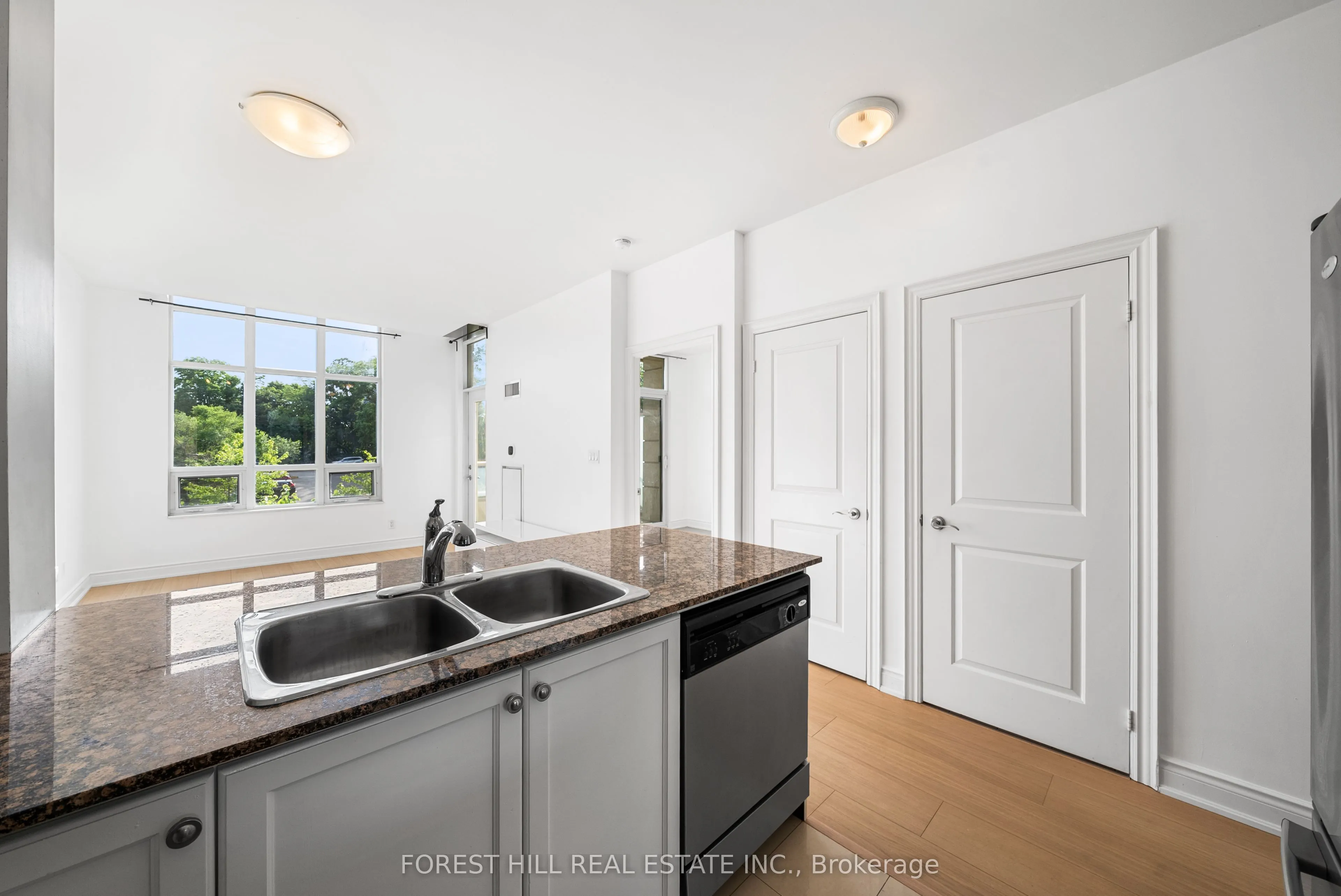 10 Bloorview Place, #209